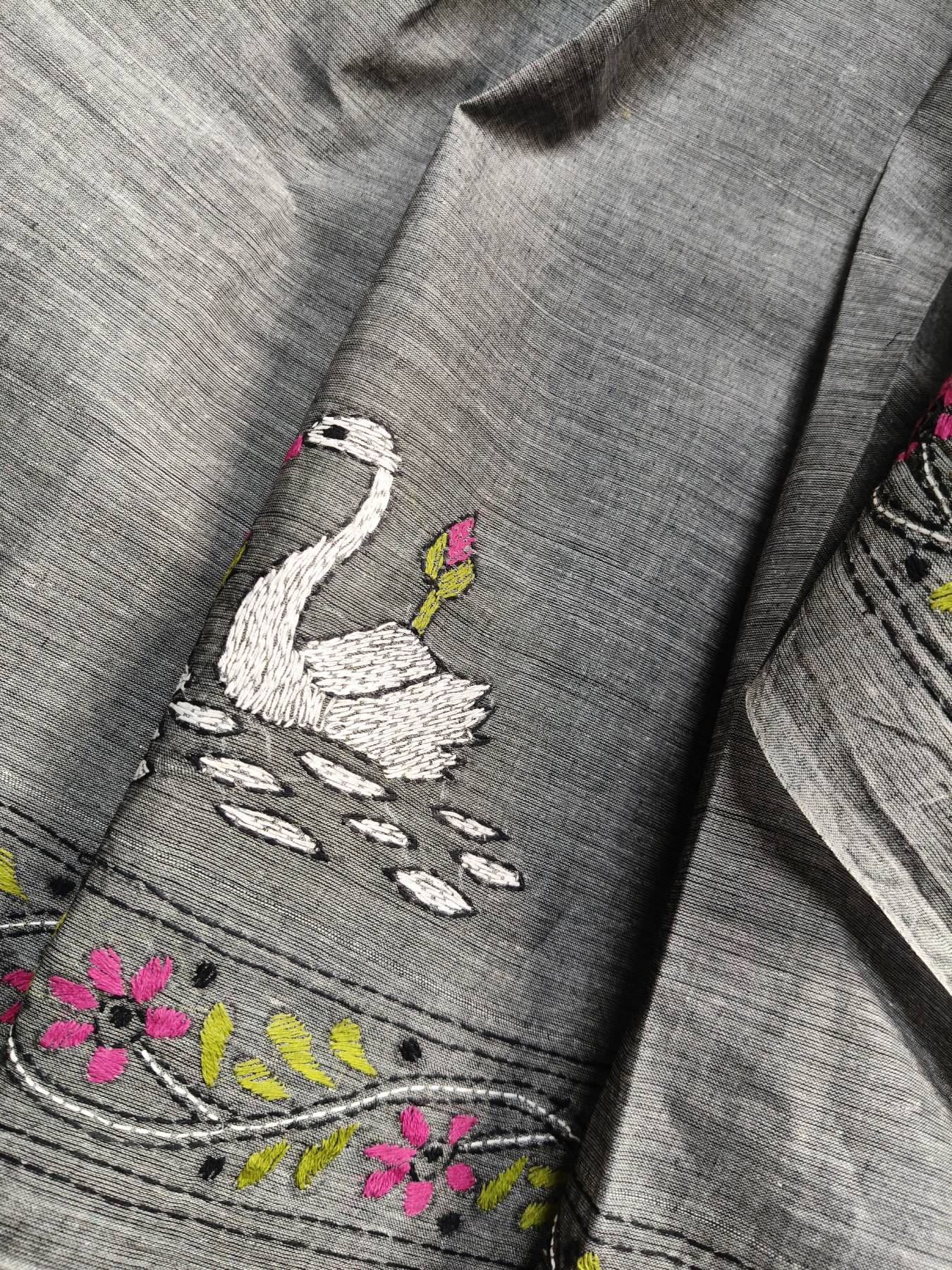 GREY DHANIAKHALI COTTON PURE HANDLOOM KANTHA EMBROIDERY SAREE