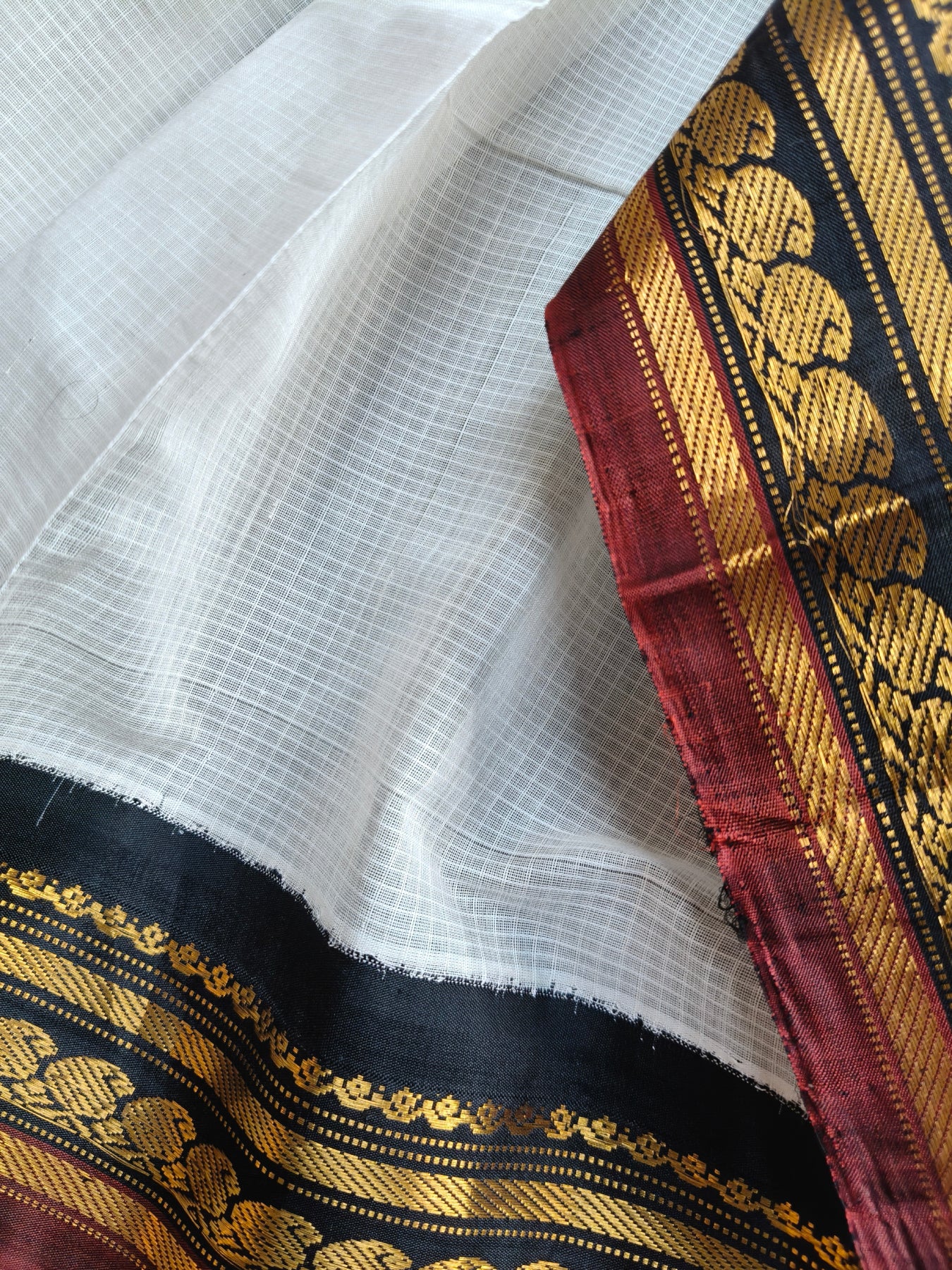WHITE COTTON PURE HANDLOOM GADWAL SAREE