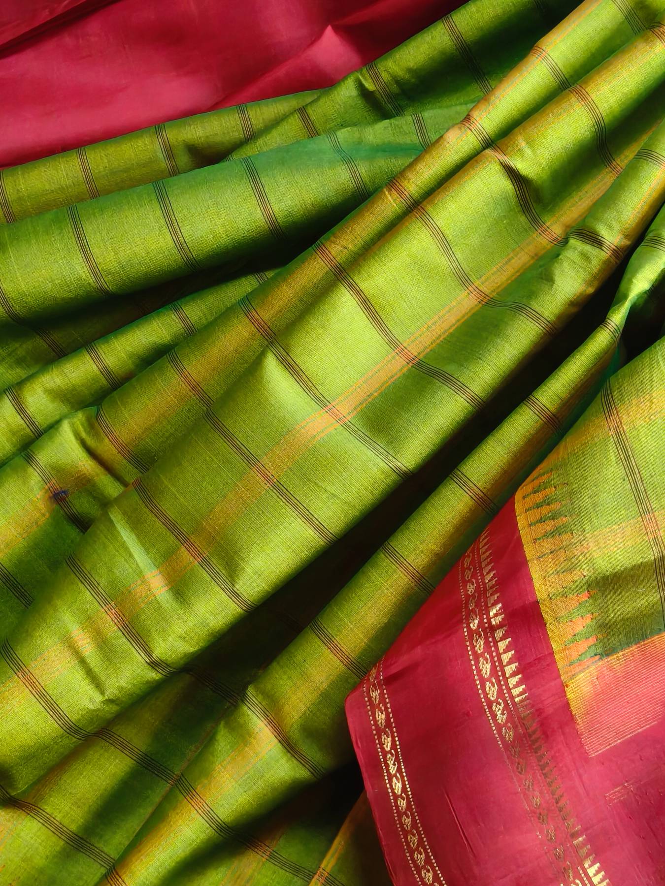 PARROT GREEN SICO PURE HANDLOOM GADWAL SAREE
