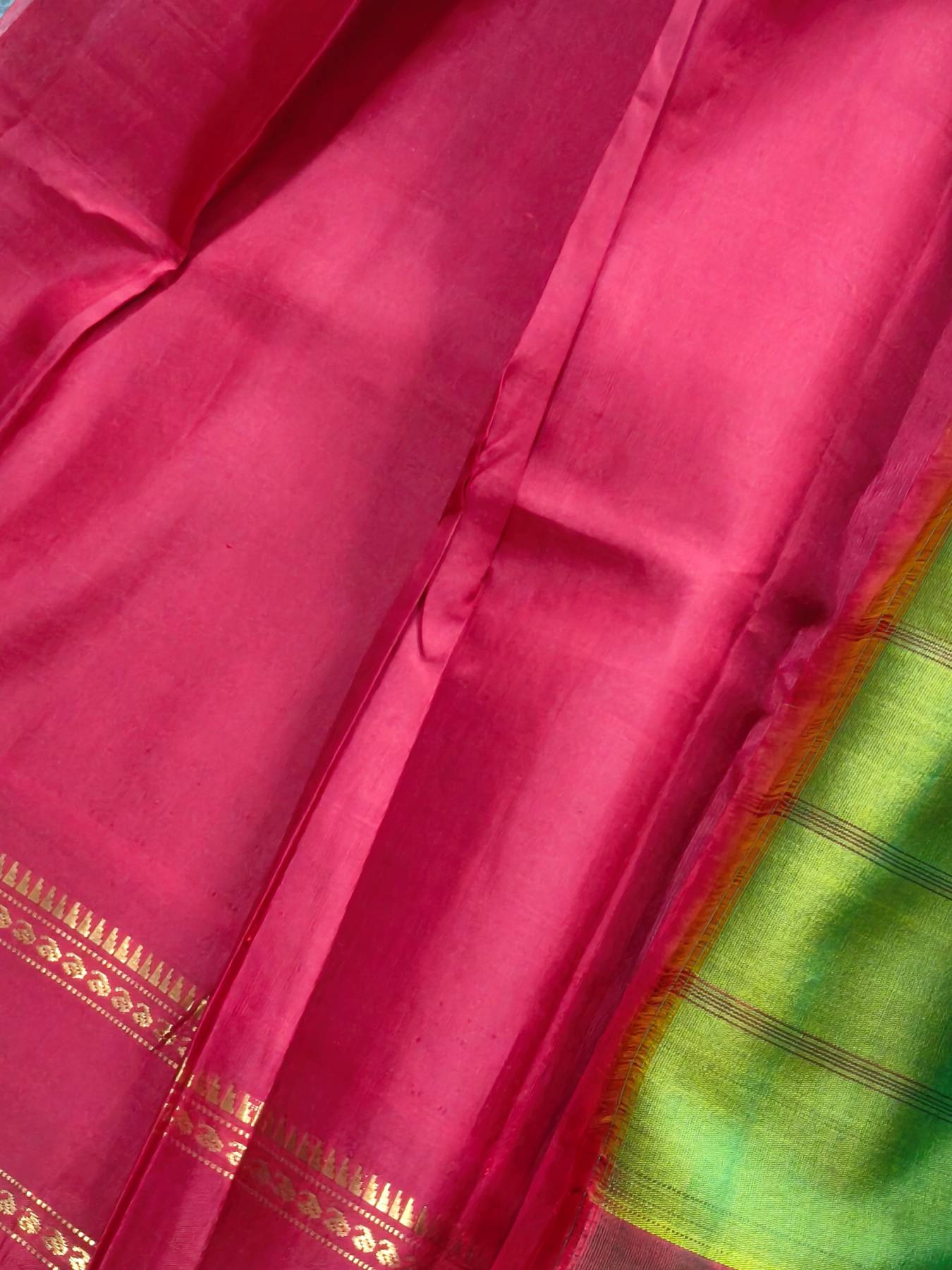PARROT GREEN SICO PURE HANDLOOM GADWAL SAREE