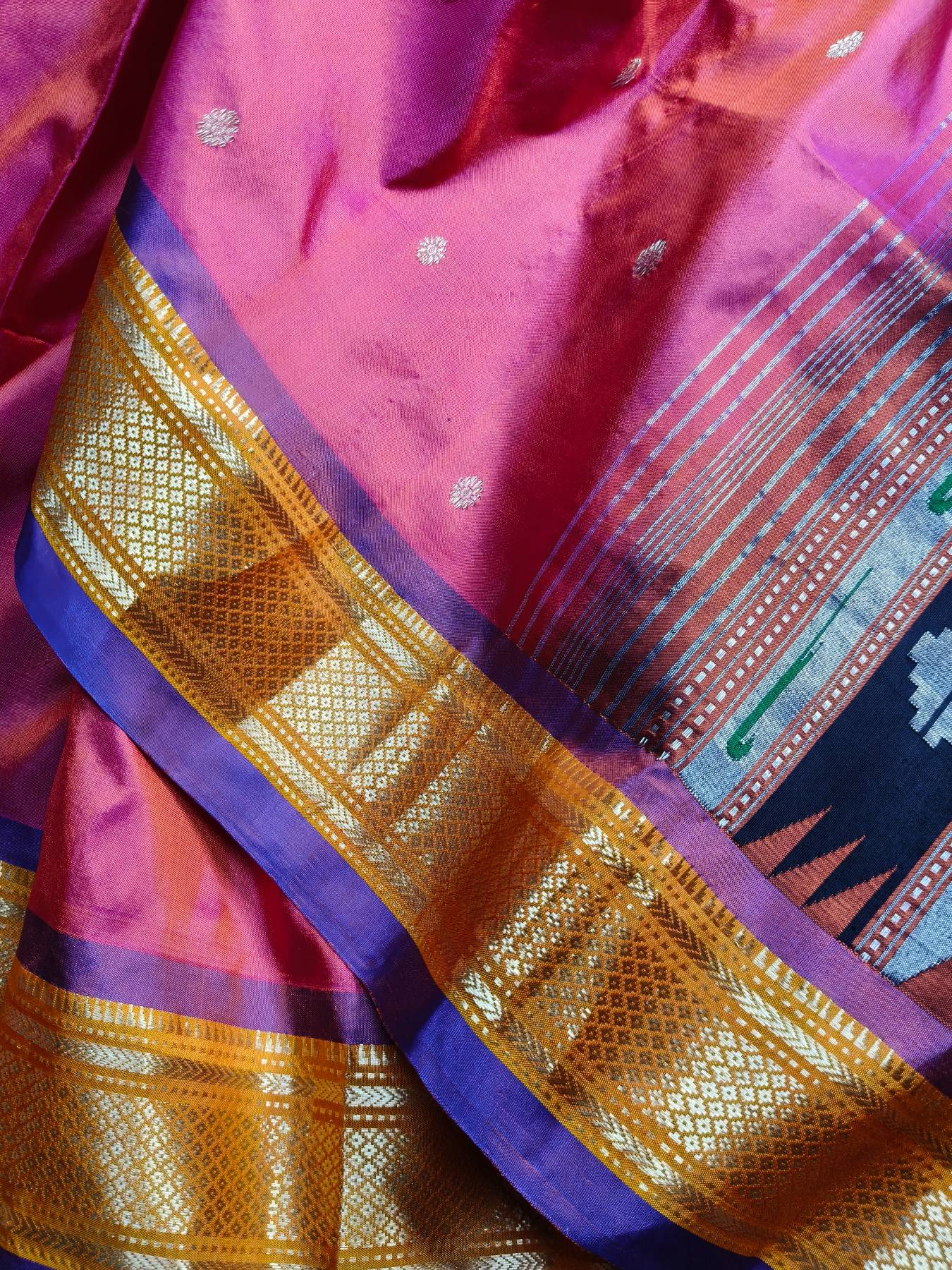 CORAL PINK SILK PURE HANDLOOM PAITHANI SAREE