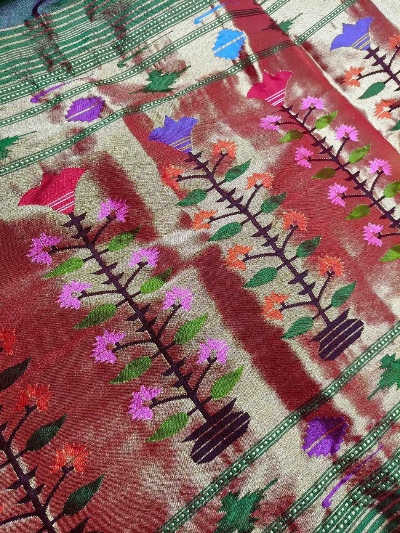 TWO TONE GREEN SILK PURE HANDLOOM PAITHANI SAREE