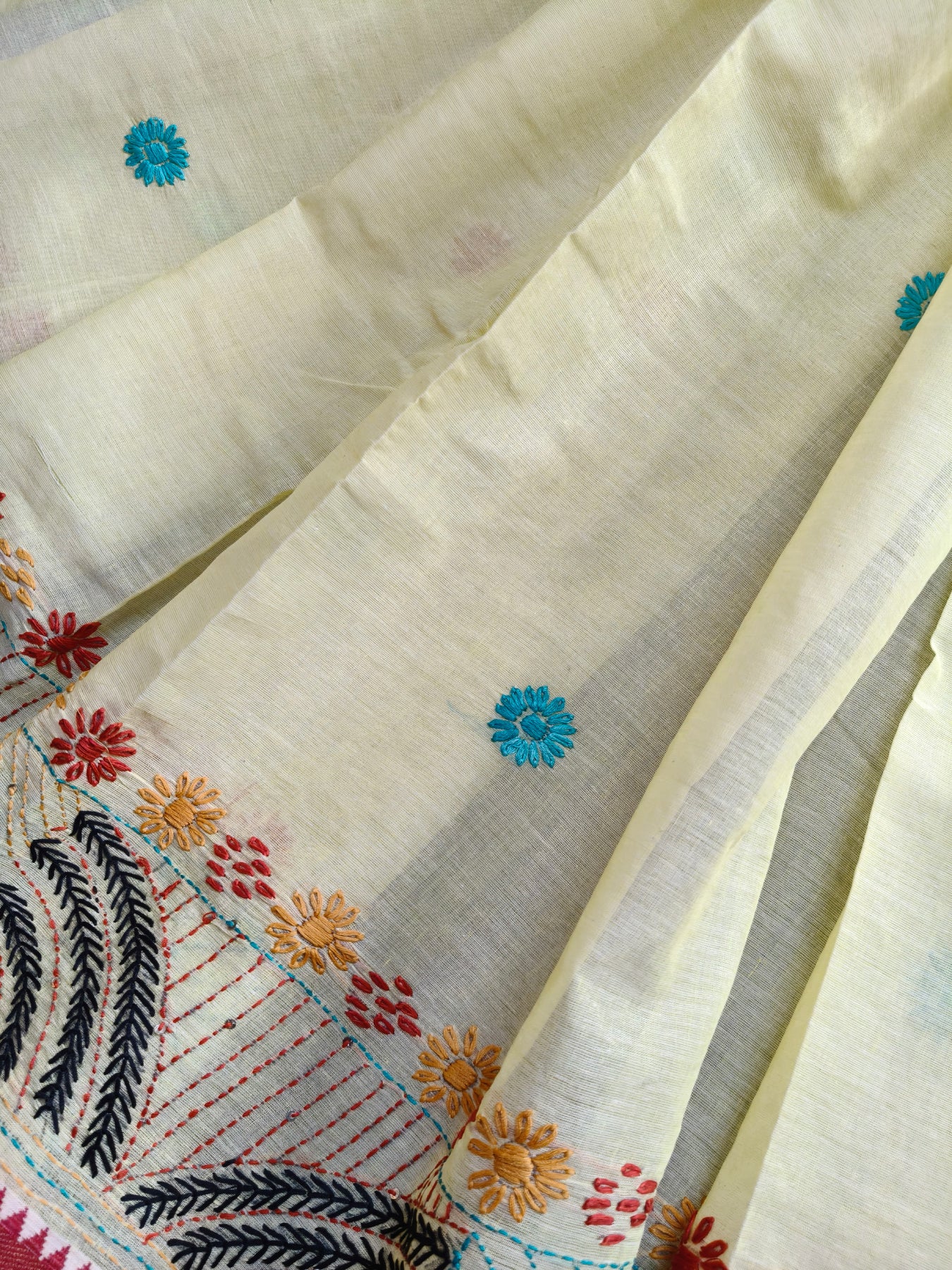 LIGHT YELLOW COTTON PURE HANDLOOM EMBROIDERY SAREE