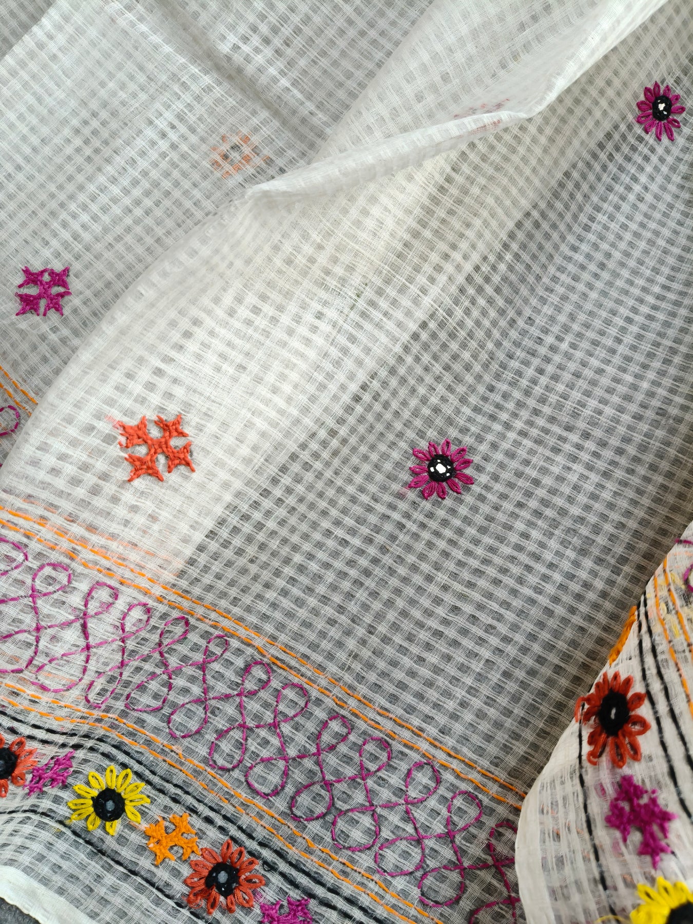 WHITE KOTA PURE HANDLOOM EMBROIDERY SAREE