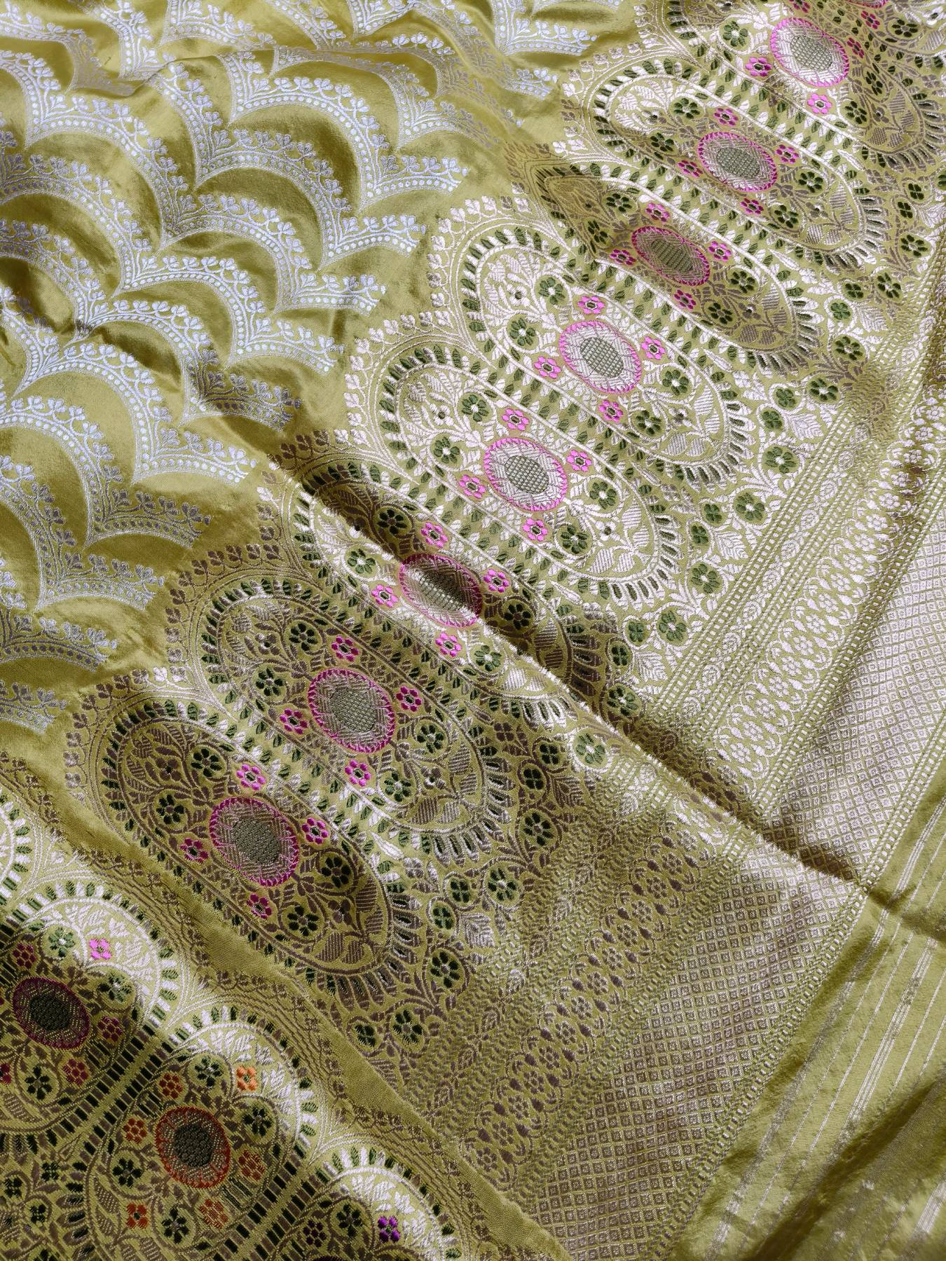 YELLOW SILK PURE HANDLOOM BANARASI SAREE