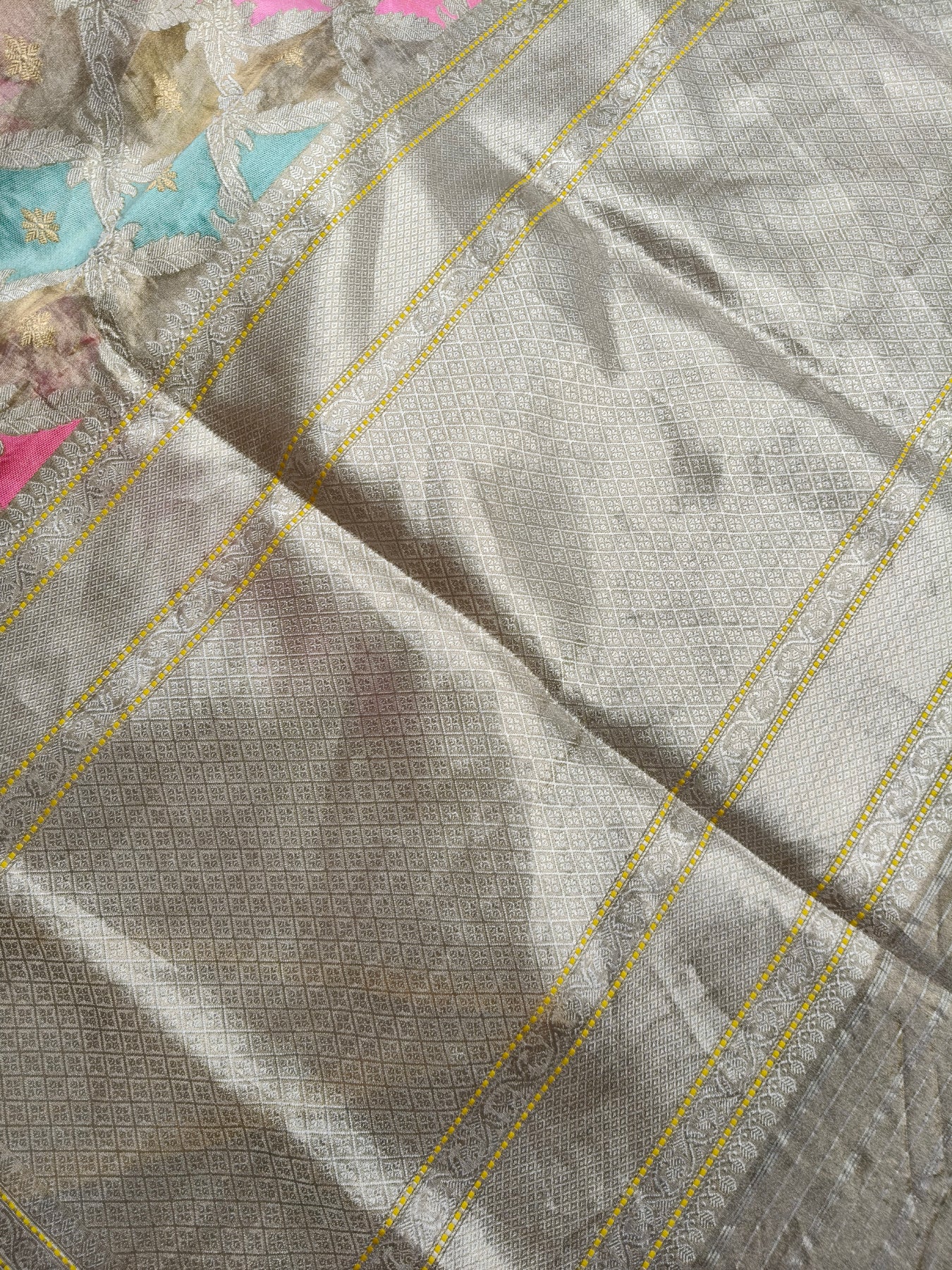 SILVER TISSUE SILK PURE HANDLOOM BANARASI SAREE