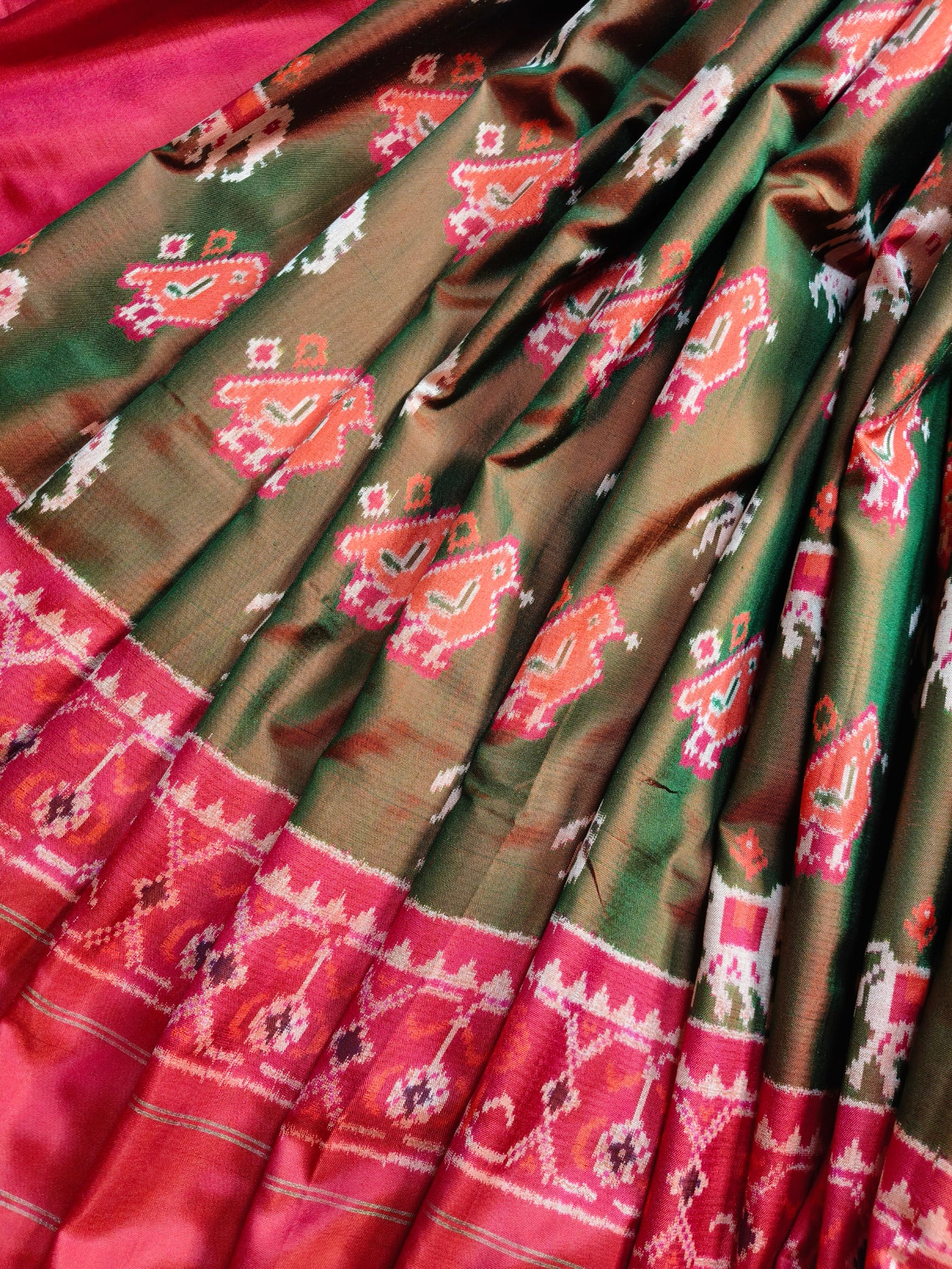 TWO TONE GREEN TWILL SILK PURE HANDLOOM IKKAT SAREE
