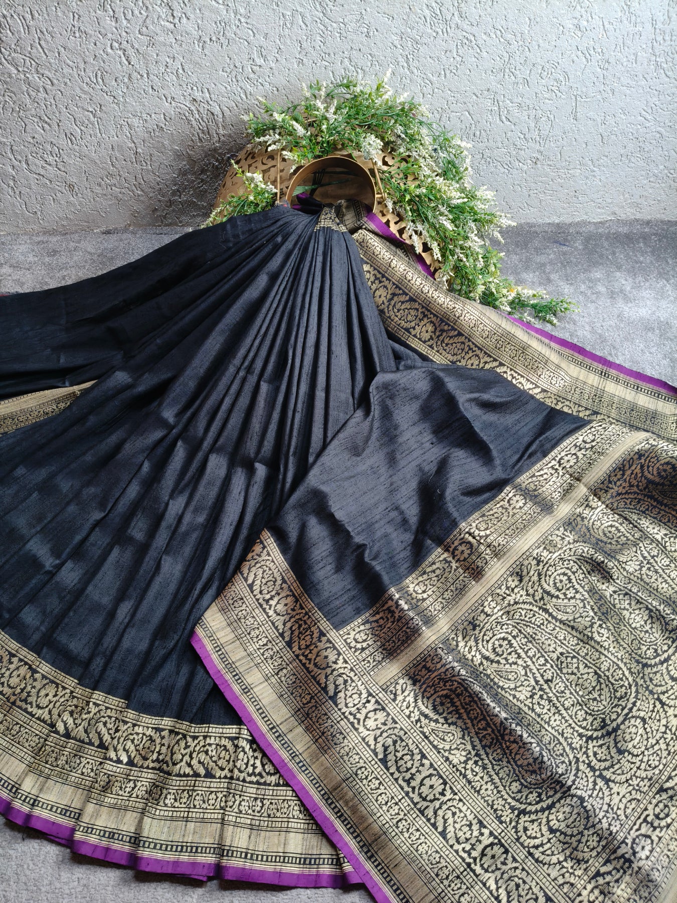 BLACK DUPION SILK PURE HANDLOOM BANARASI SAREE