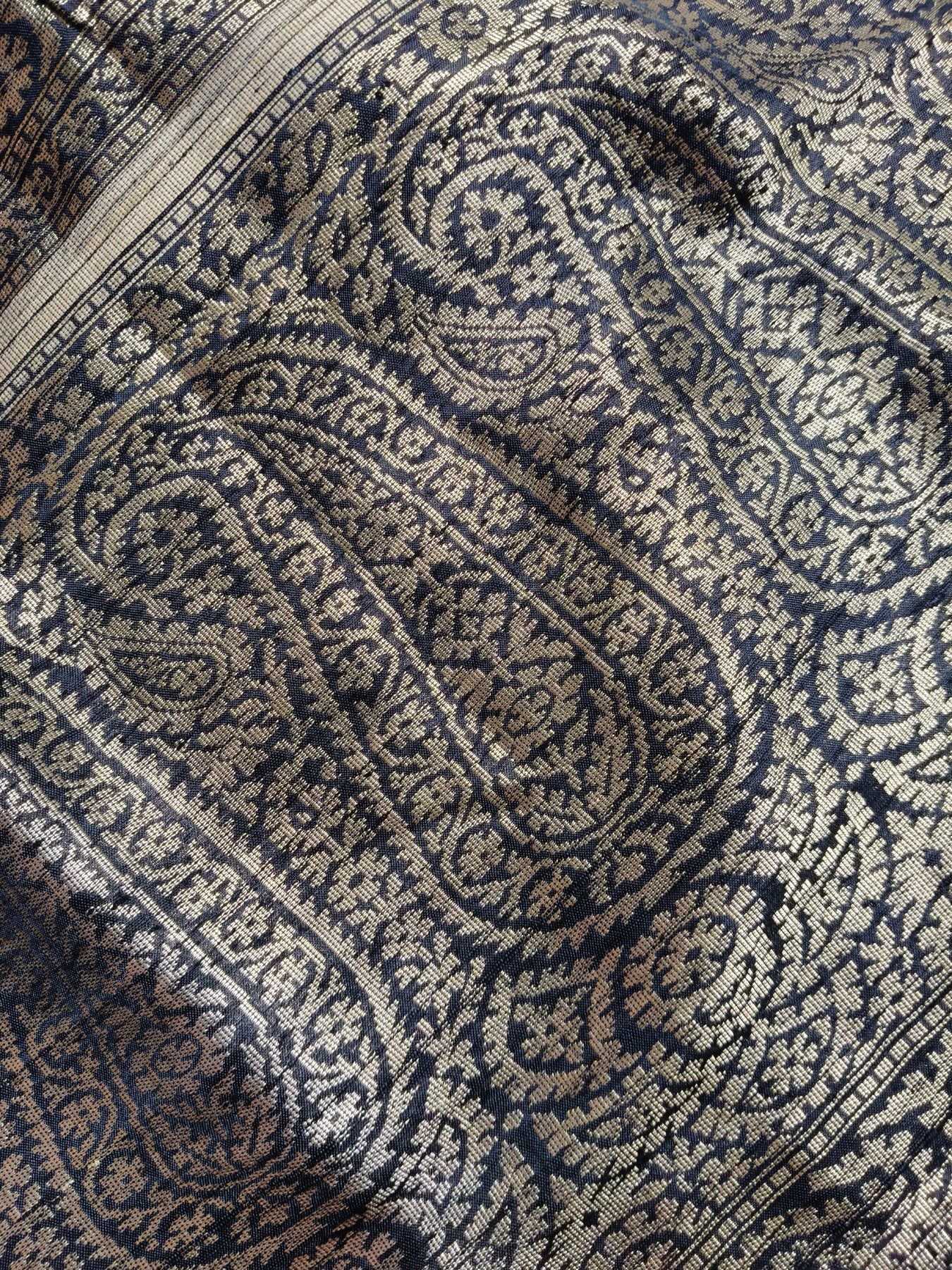 BLACK DUPION SILK PURE HANDLOOM BANARASI SAREE