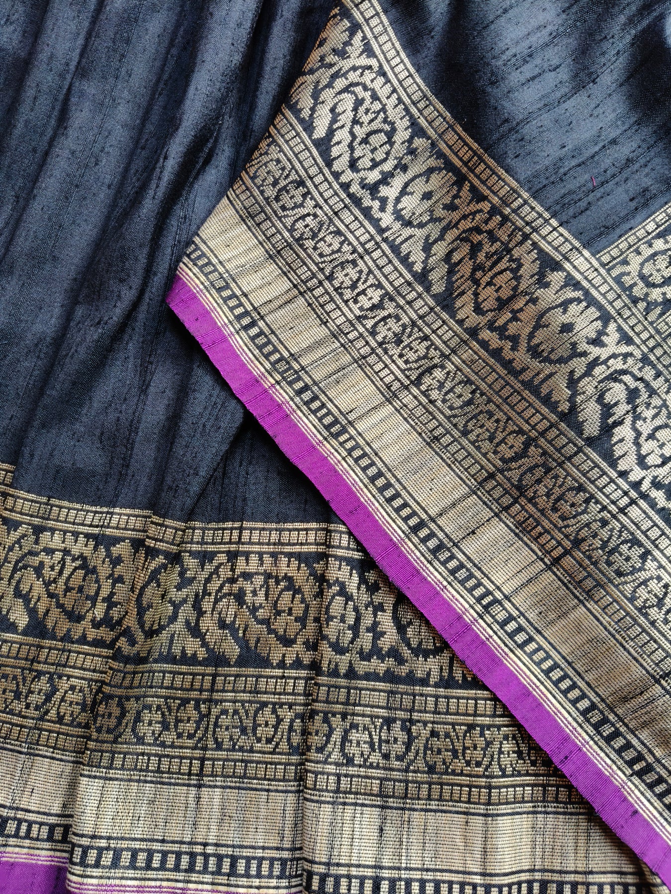 BLACK DUPION SILK PURE HANDLOOM BANARASI SAREE