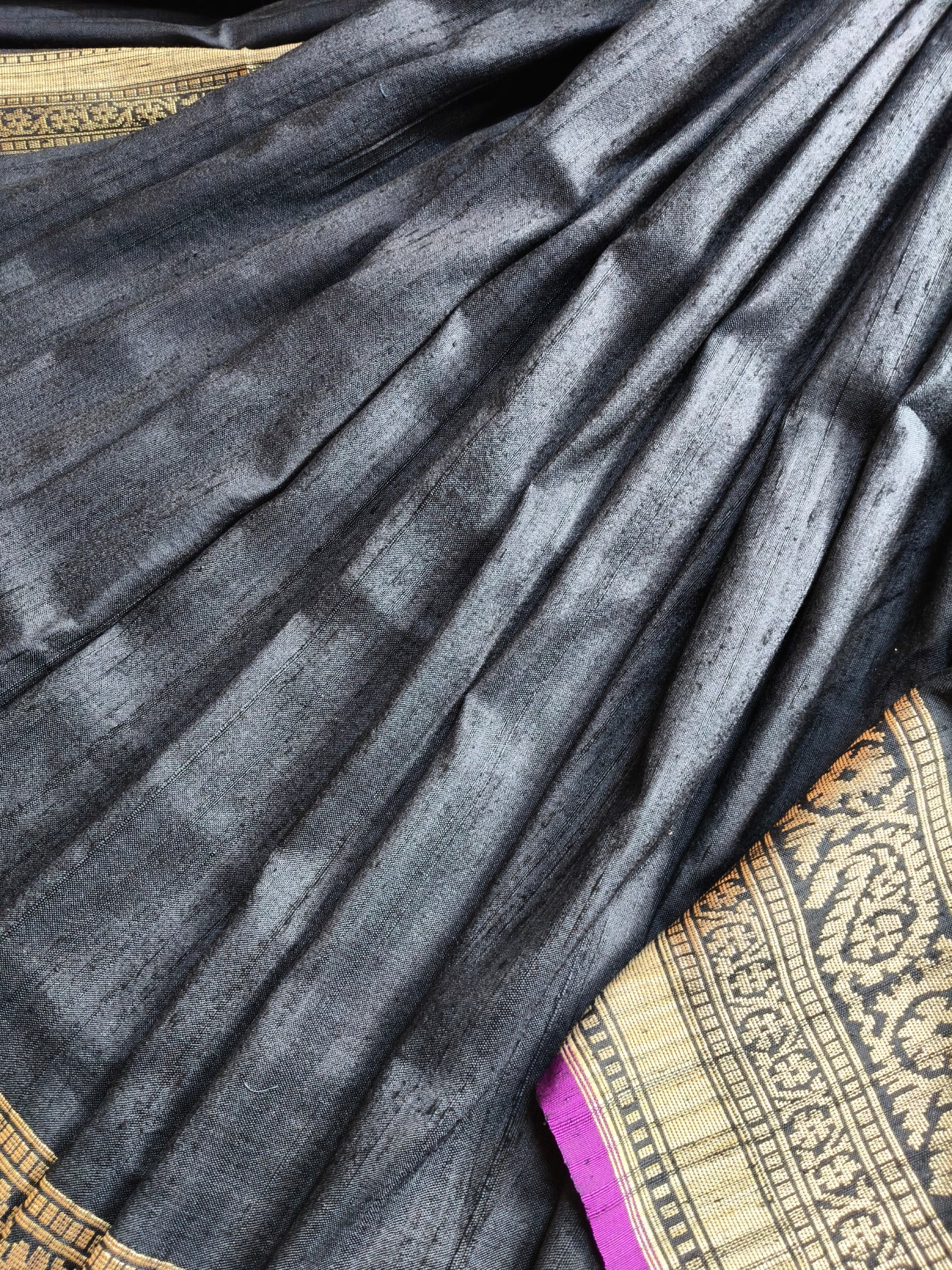 BLACK DUPION SILK PURE HANDLOOM BANARASI SAREE