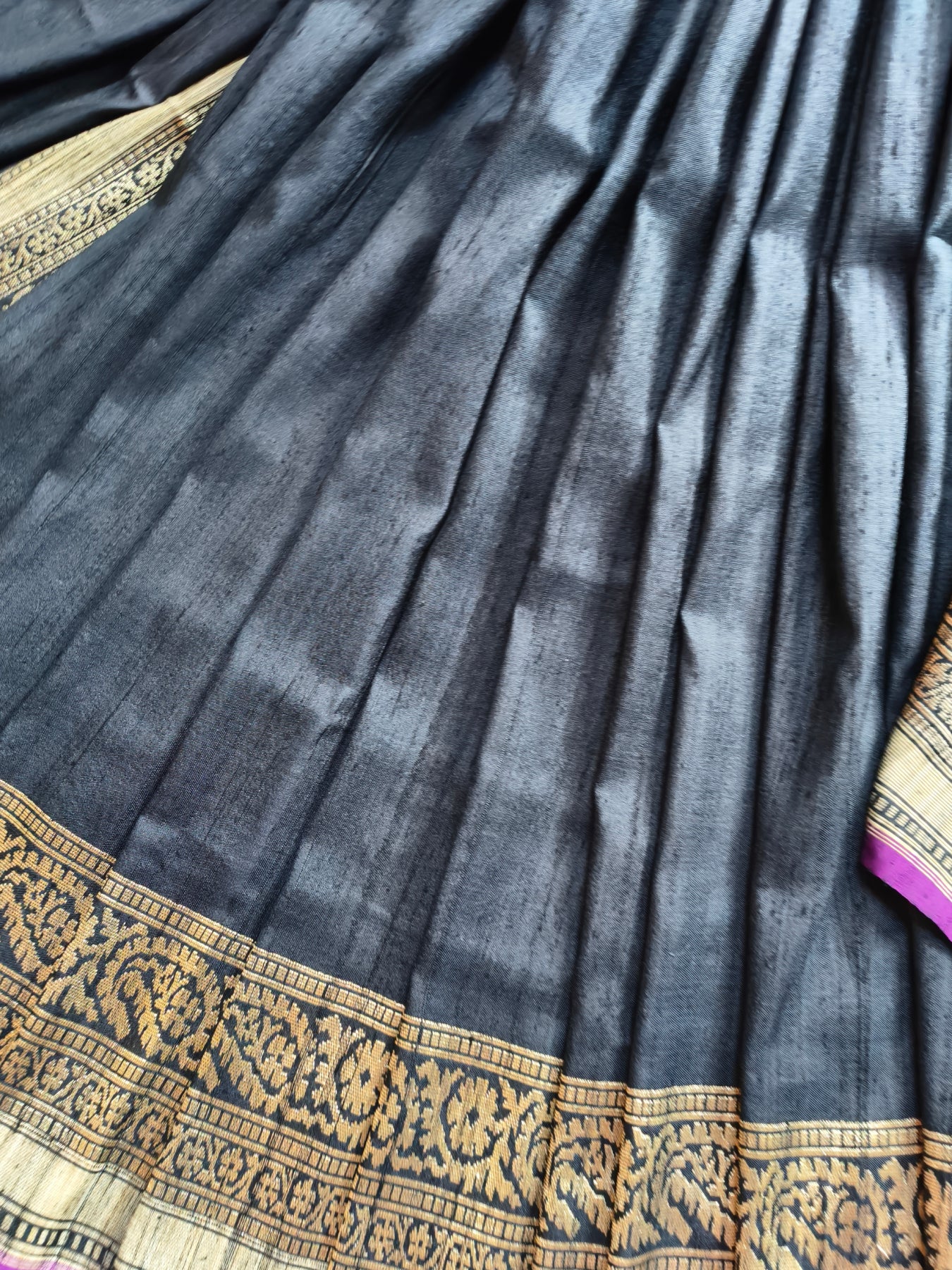BLACK DUPION SILK PURE HANDLOOM BANARASI SAREE