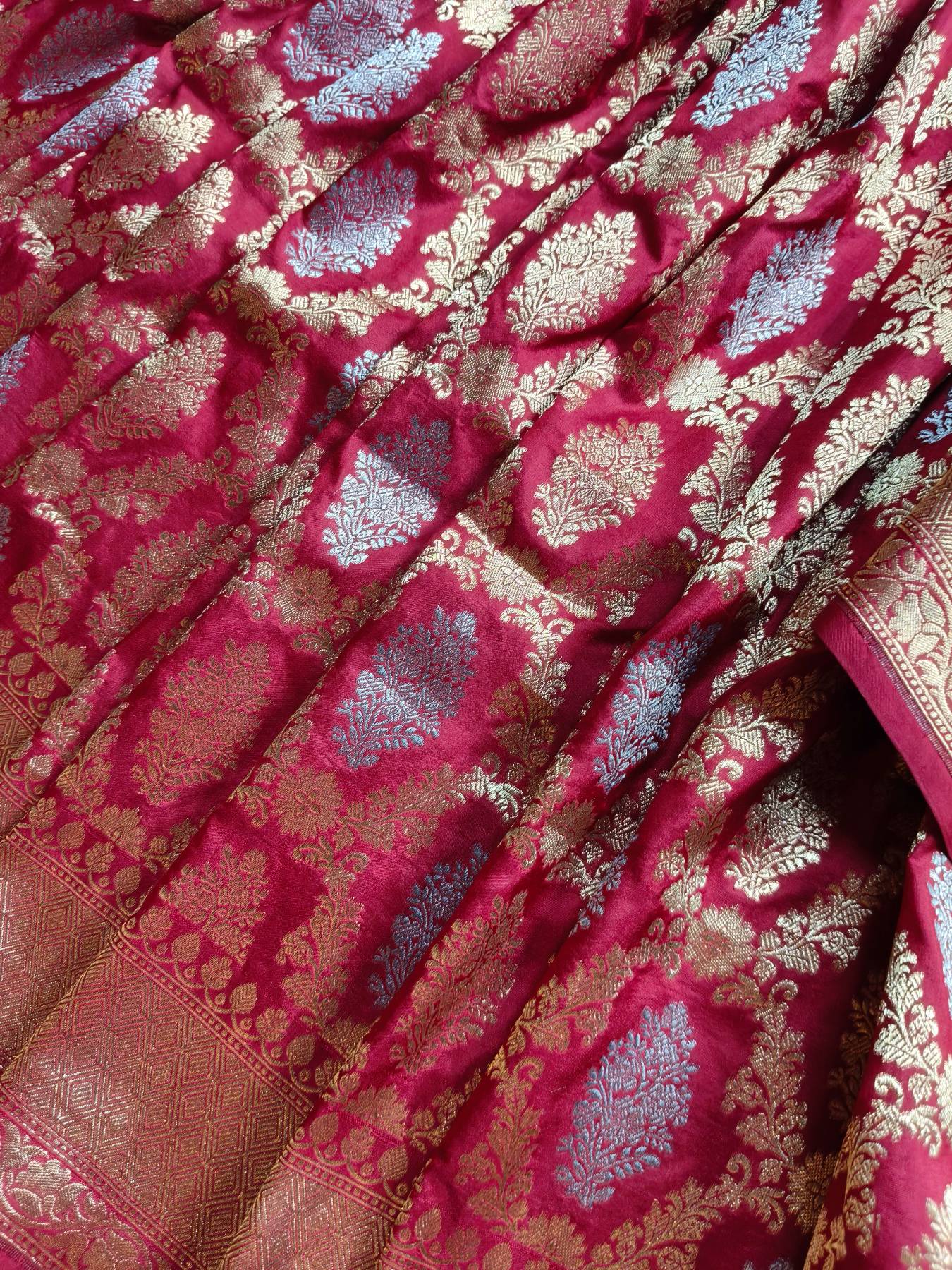 RED SILK PURE HANDLOOM BANARASI SAREE