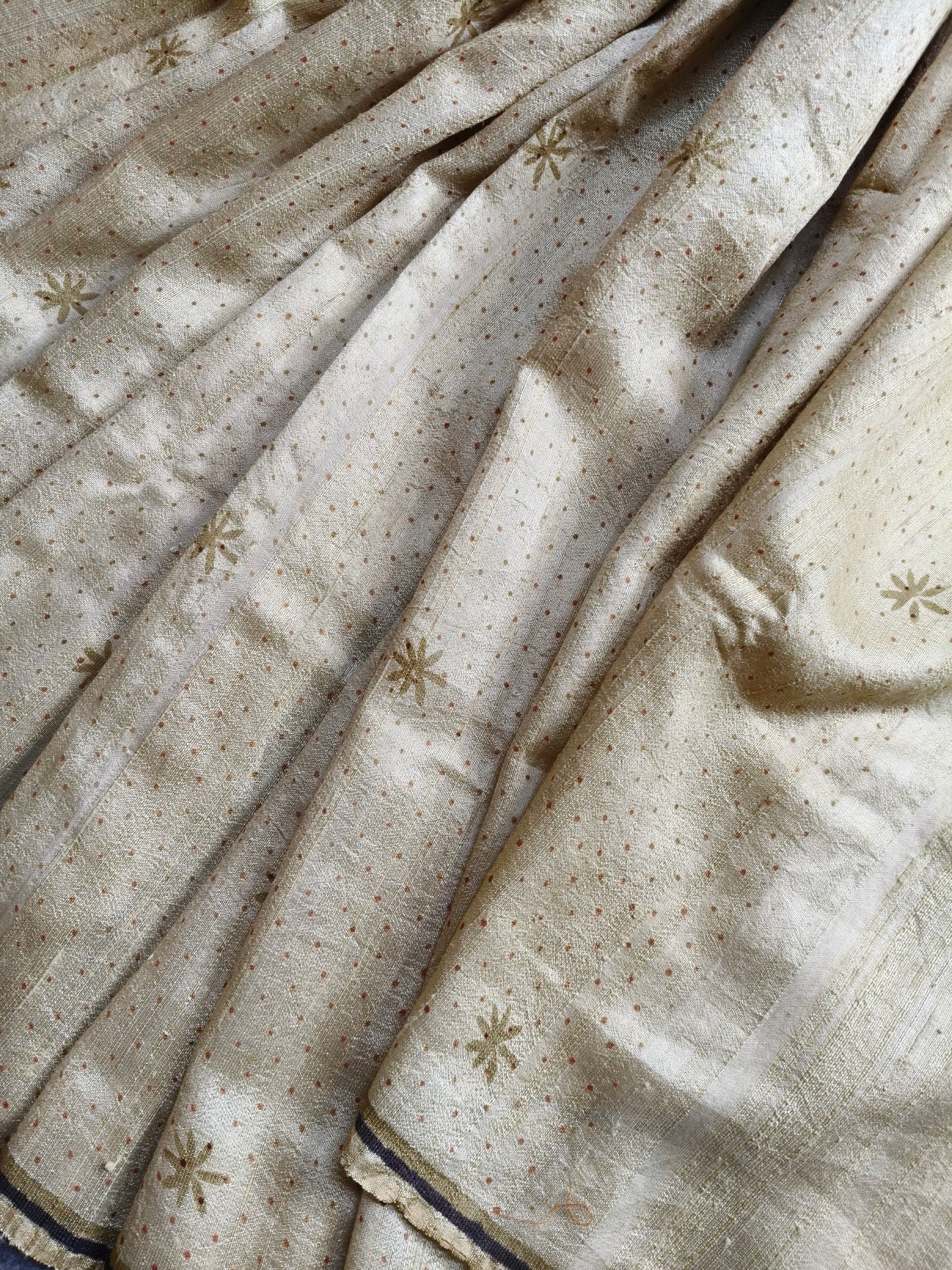 CREAM DUPION SILK PURE HANDLOOM HAND BLOCK PRINT SAREE