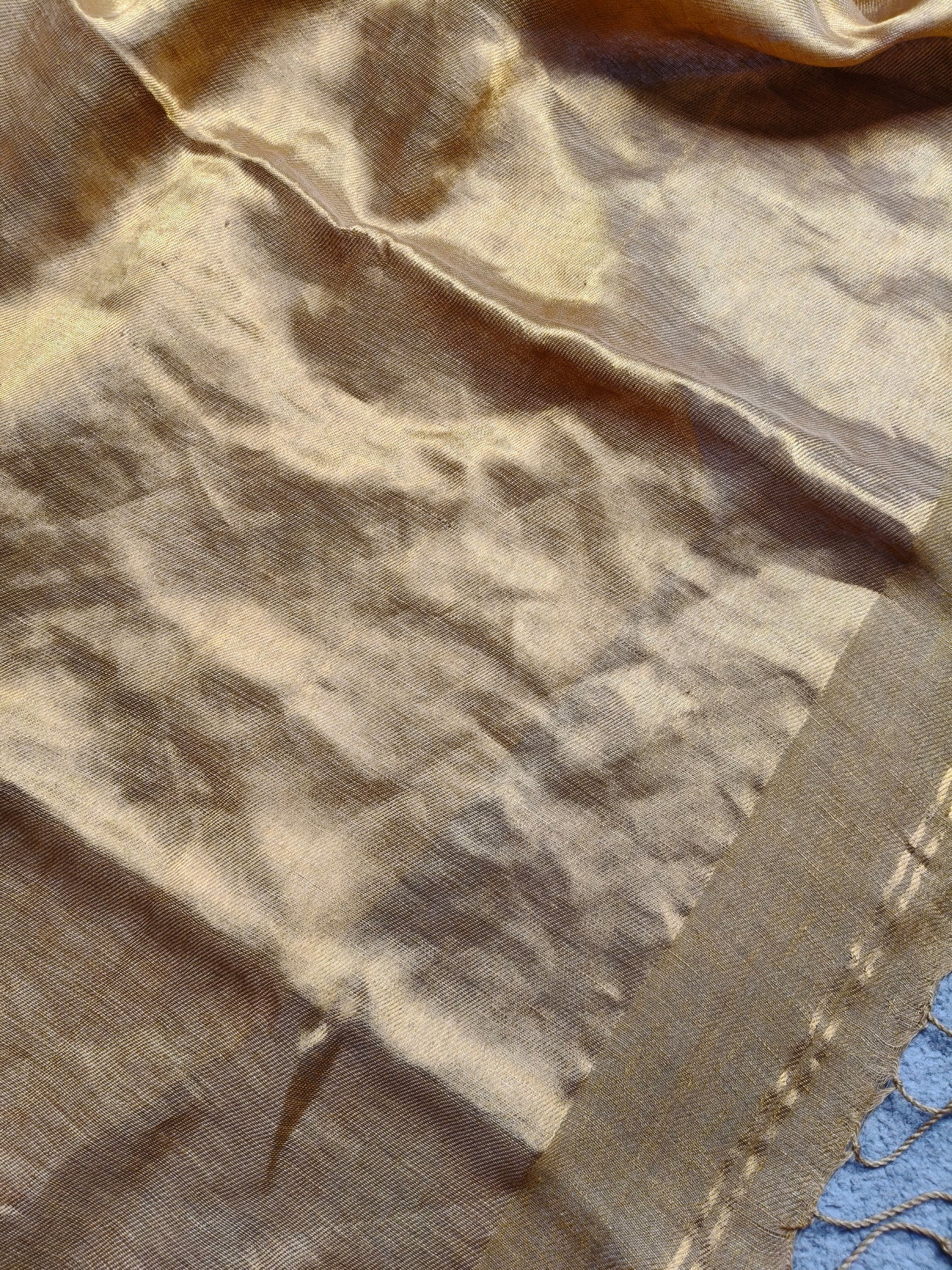 BEIGE TWILL TISSUE PURE HANDLOOM METALLIC SAREE