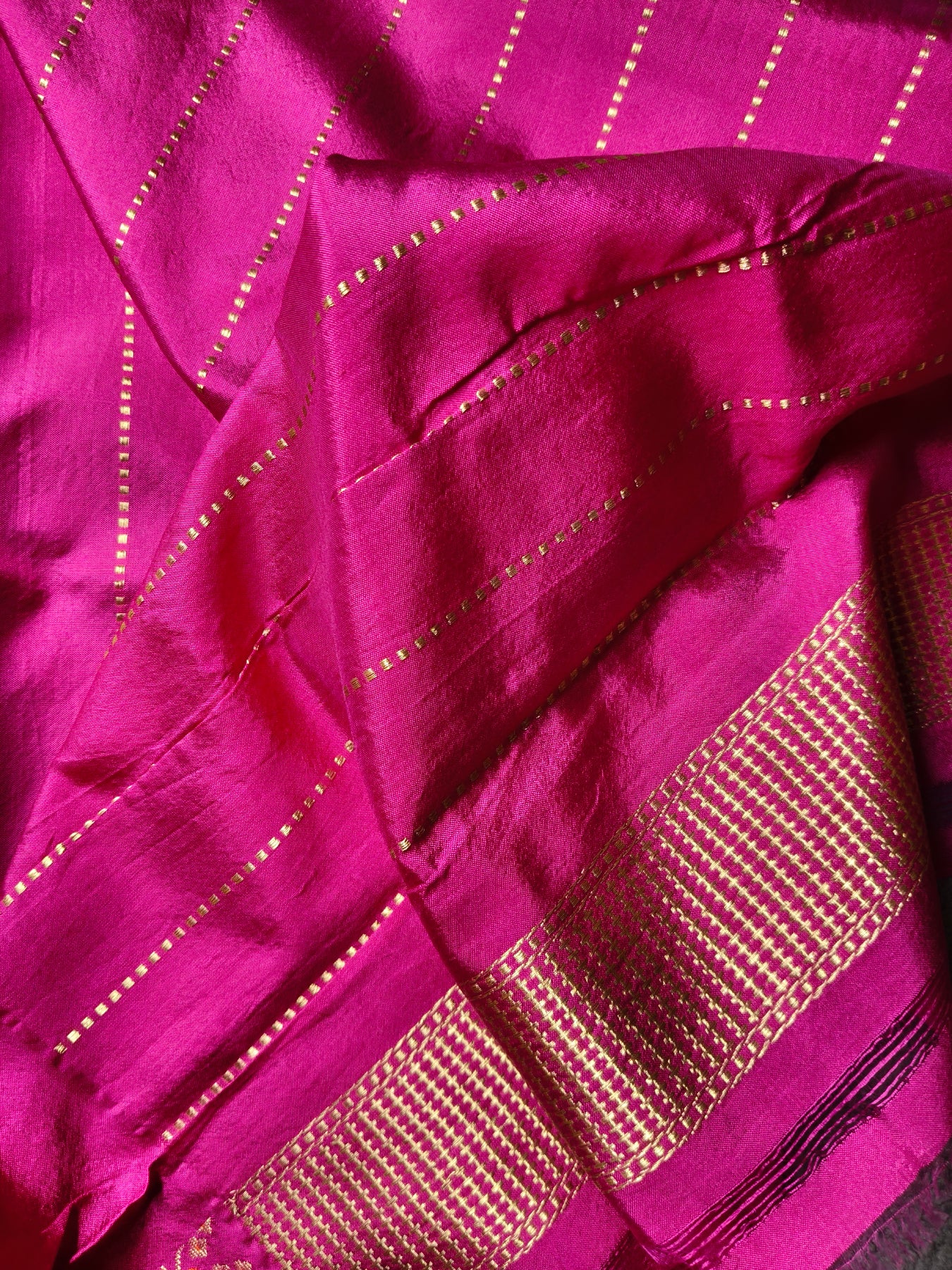 LIME GREEN KORA TISSUE PURE HANDLOOM BANARASI SAREE