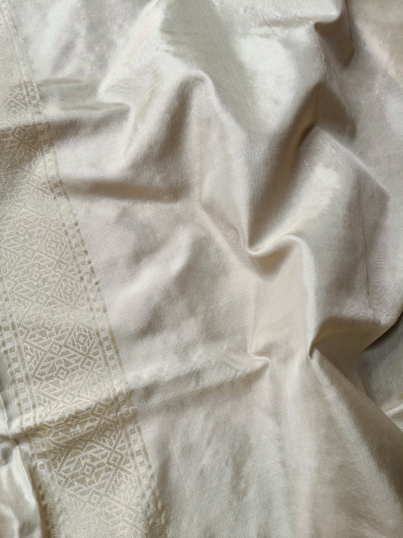 SWETAMBARI SILK REAL JARI PURE HANDLOOM BANARASI SAREE
