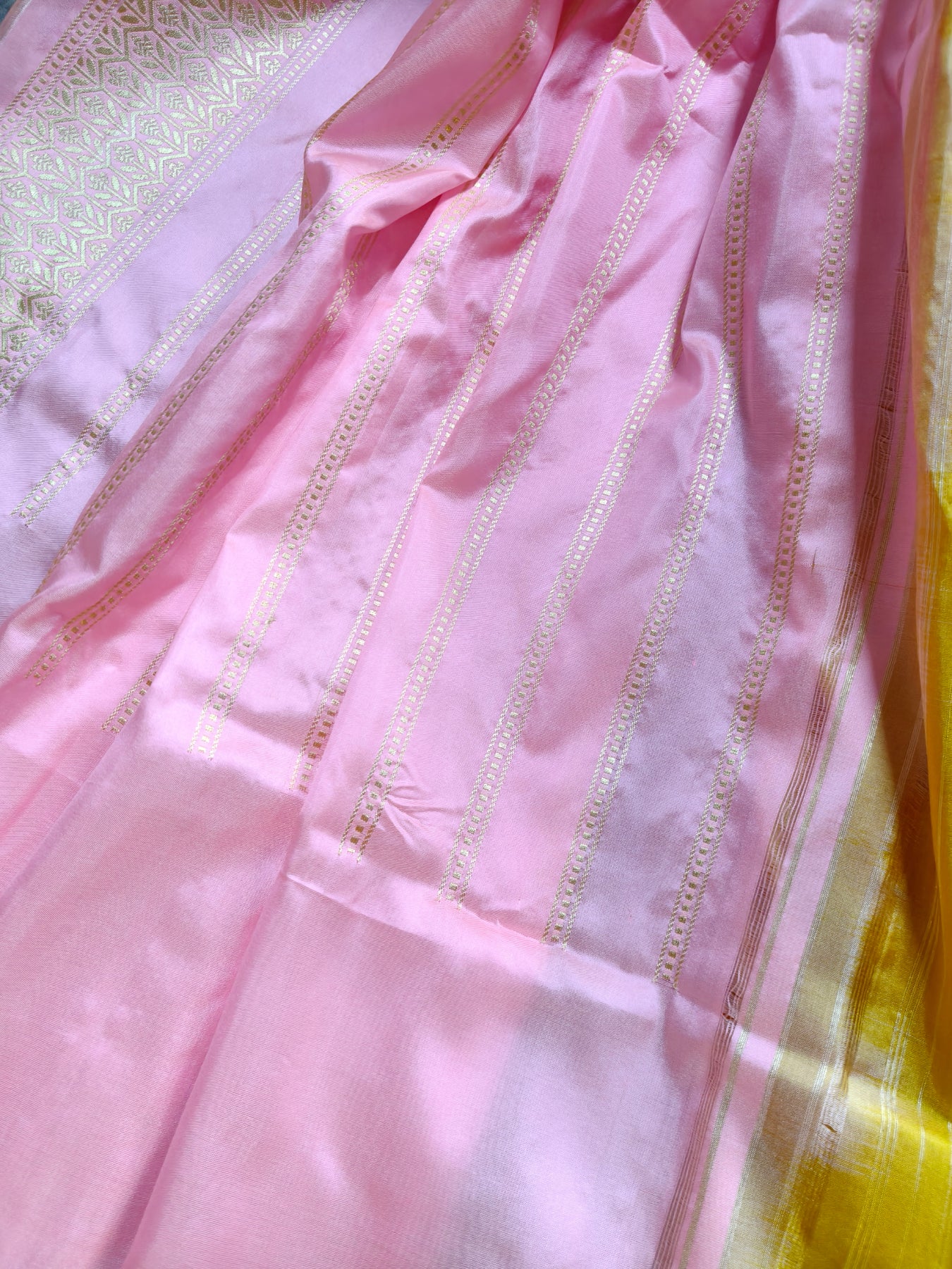 YELLOW SILK PURE HANDLOOM BANARASI SAREE