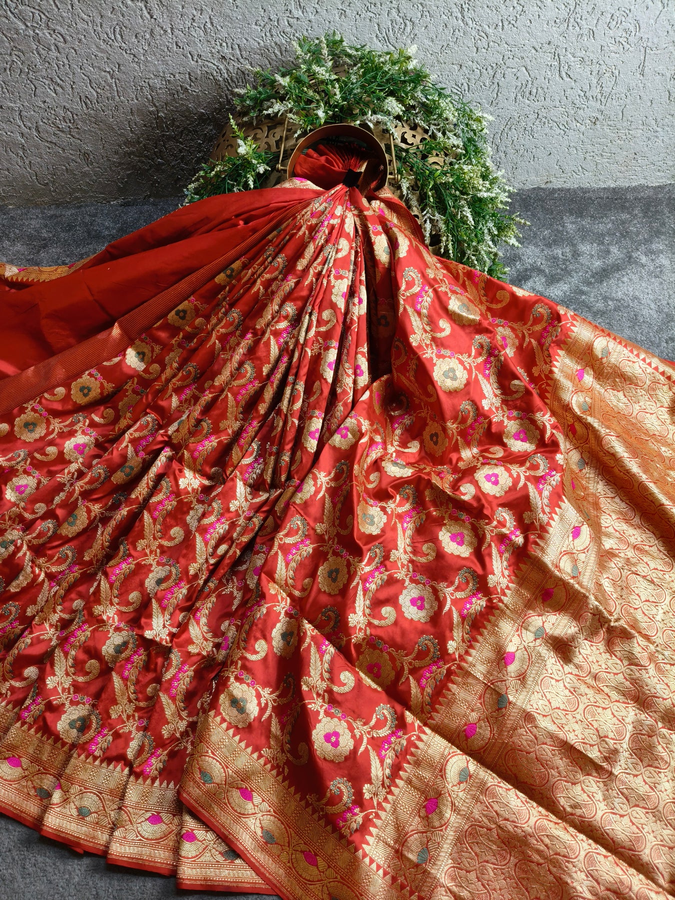 RED SILK PURE HANDLOOM BANARASI SAREE