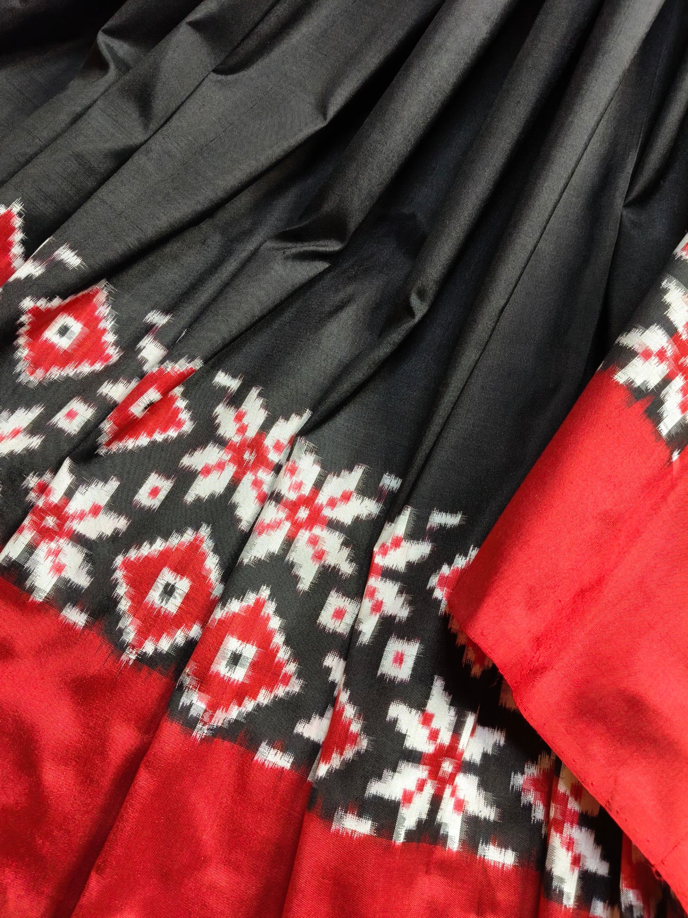 BLACK SILK PURE HANDLOOM DOUBLE IKKAT SAREE