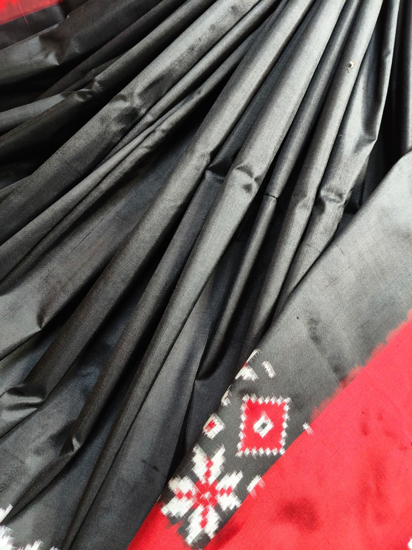 BLACK SILK PURE HANDLOOM DOUBLE IKKAT SAREE