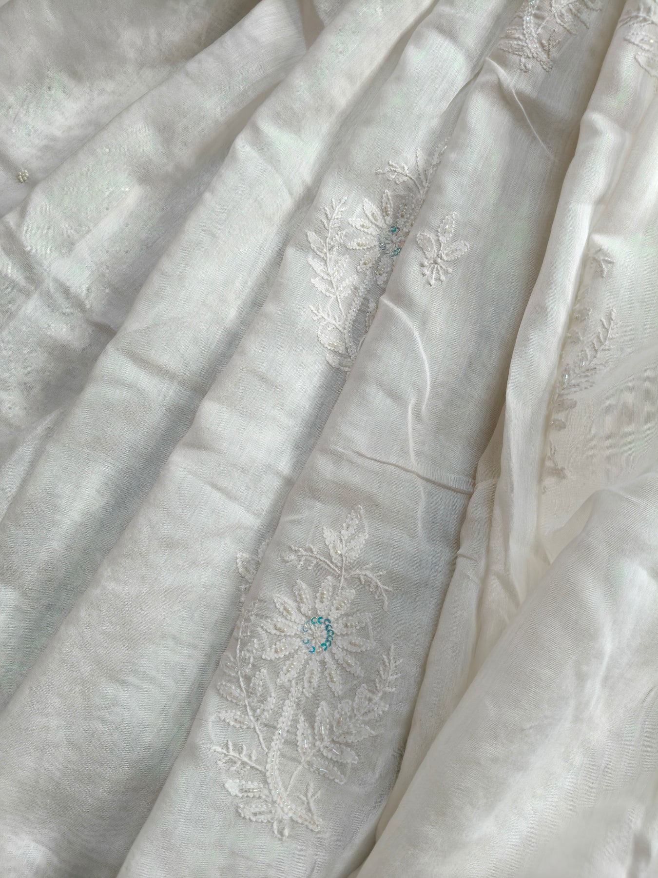 WHITE COTTON MUSLIN PURE HANDLOOM LUCKNOWI SAREE