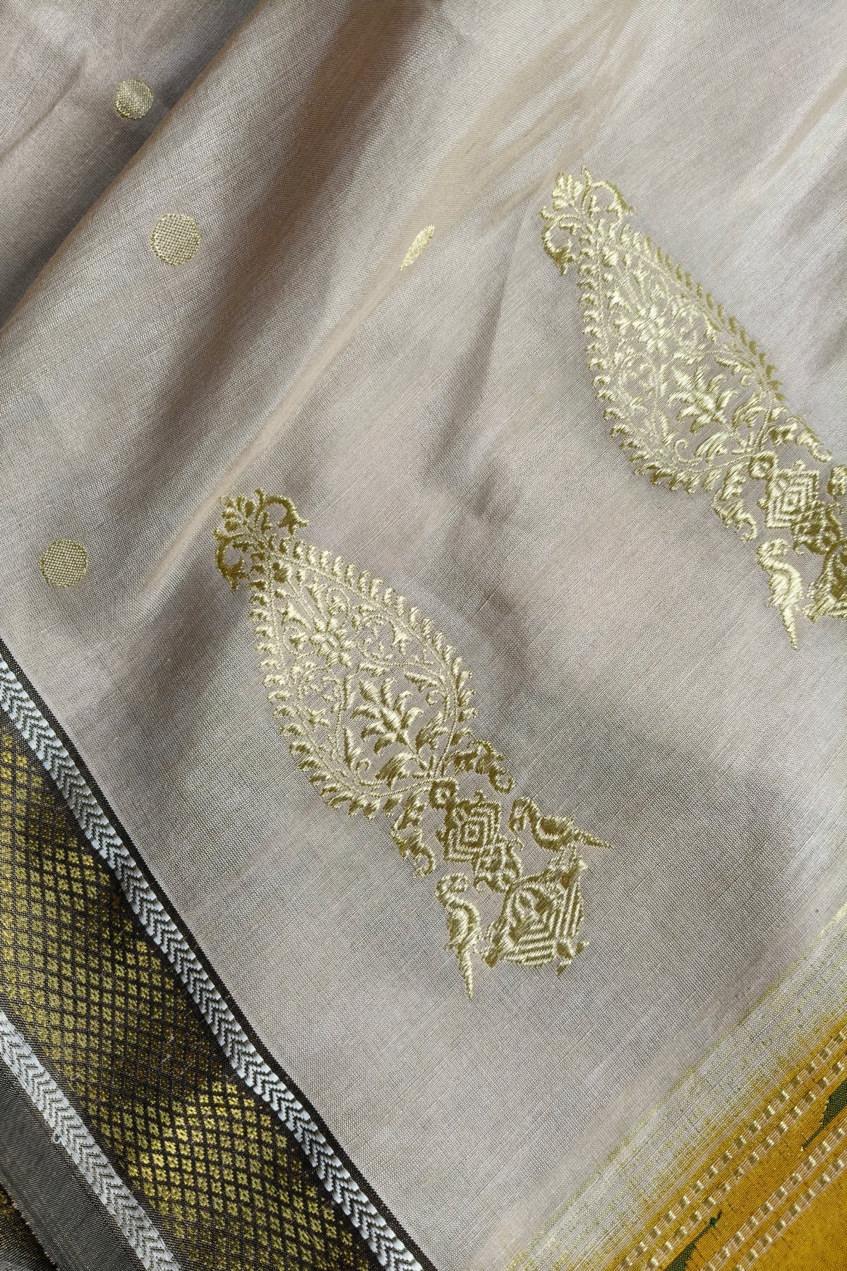 IVORY LINEN PURE HANDLOOM PAITHANI SAREE