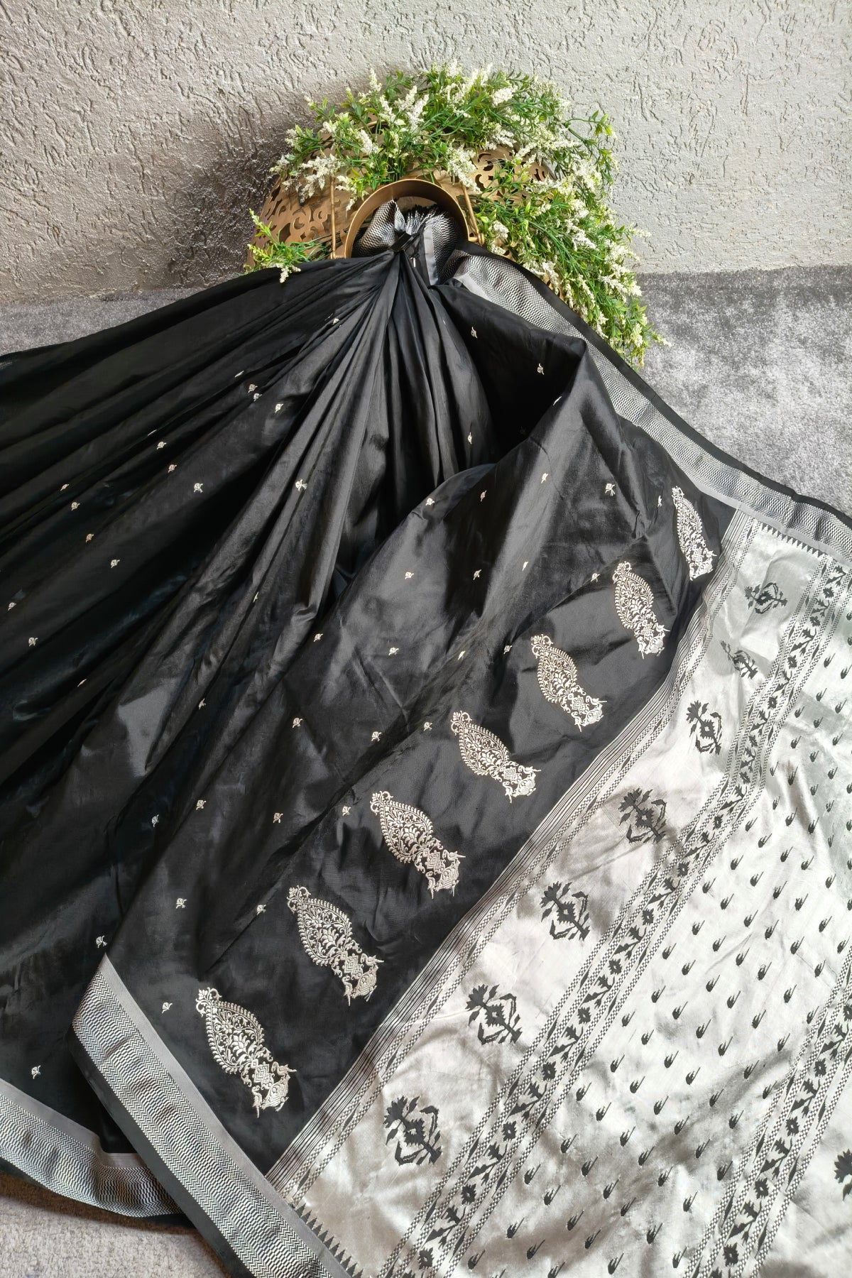 BLACK SILK PURE HANDLOOM PAITHANI SAREE