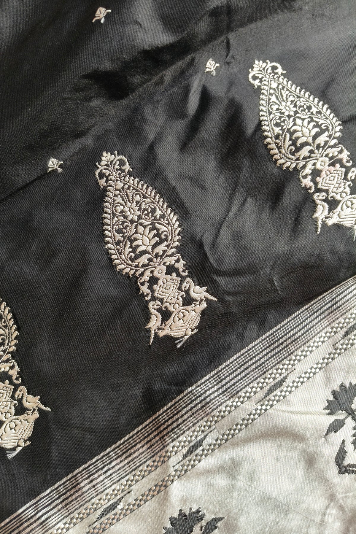 BLACK SILK PURE HANDLOOM PAITHANI SAREE