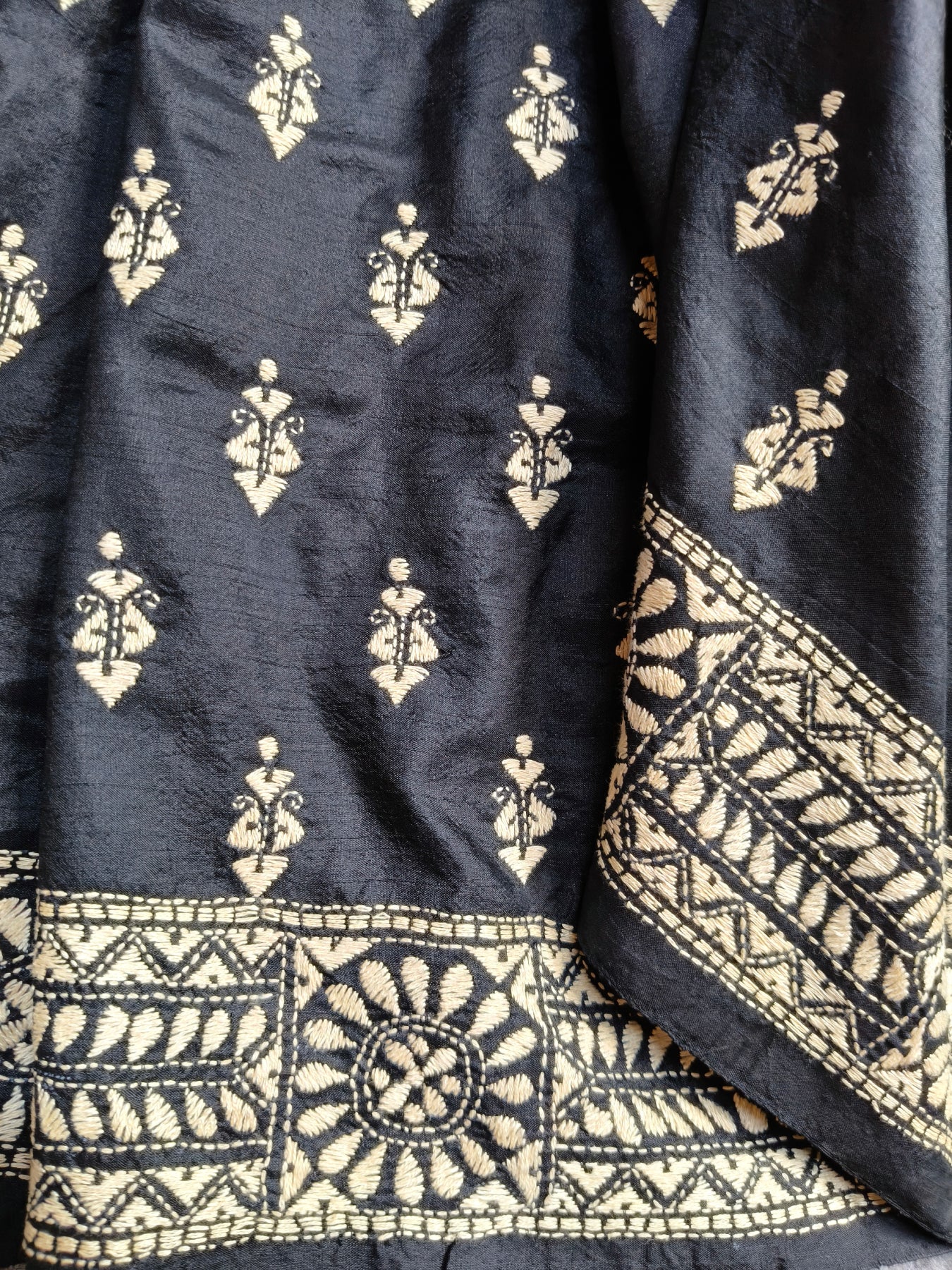 BLACK SILK PURE HANDLOOM KANTHA SAREE