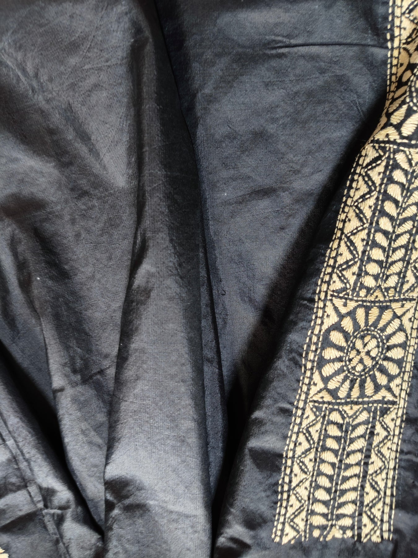 BLACK SILK PURE HANDLOOM KANTHA SAREE