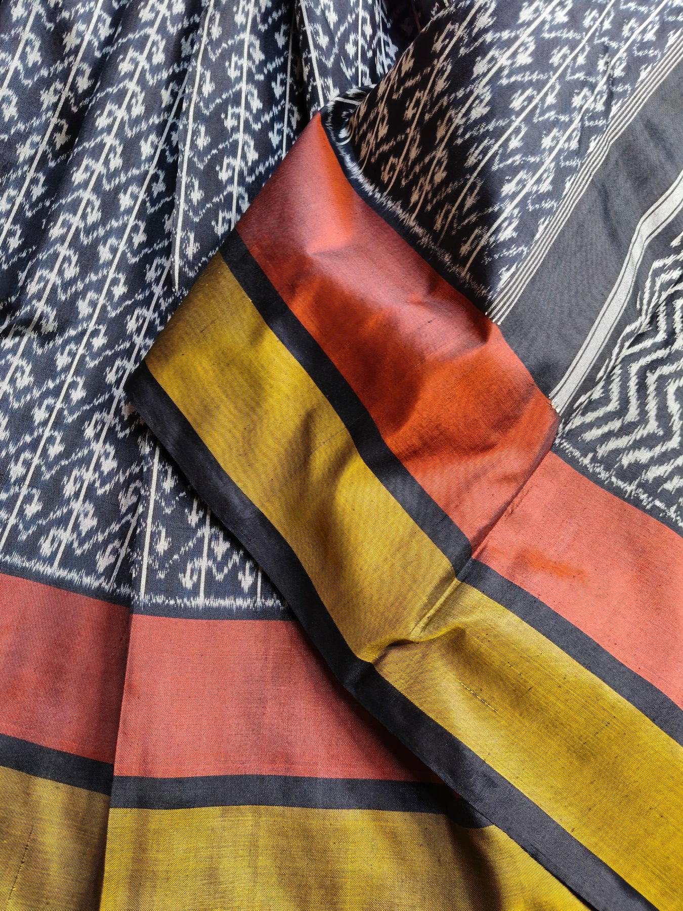 BLACK SILK PURE HANDLOOM IKKAT SAREE
