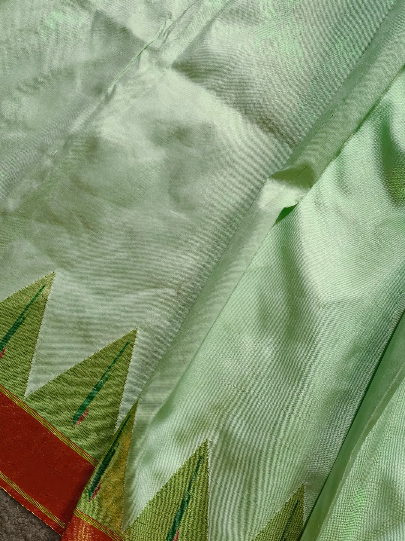 LIGHT PISTA SILK PURE HANDLOOM PAITHANI SAREE
