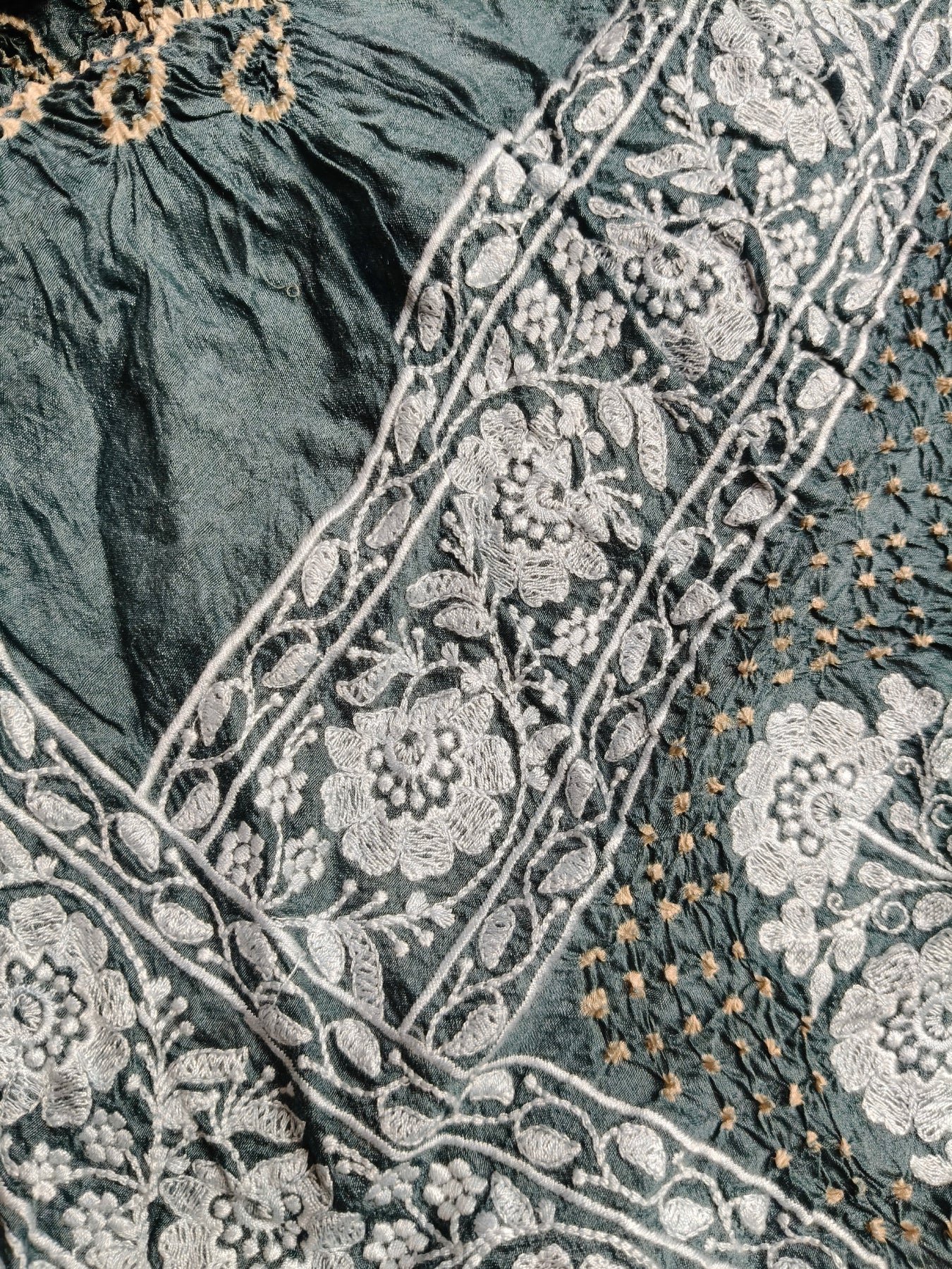 GREY TUSSAR PURE HANDLOOM BANDHEJ SAREE