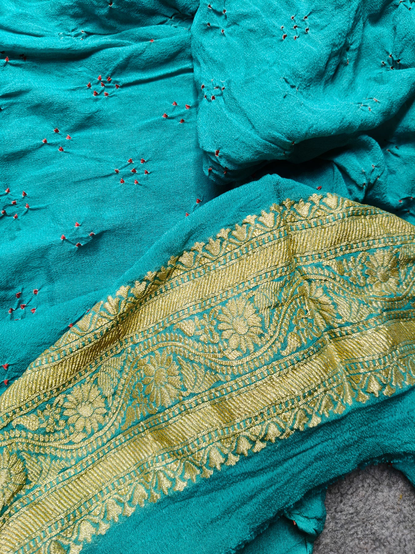 BLUE GREY SHADED GEORGETTE PURE HANDLOOM BANDHEJ SAREE