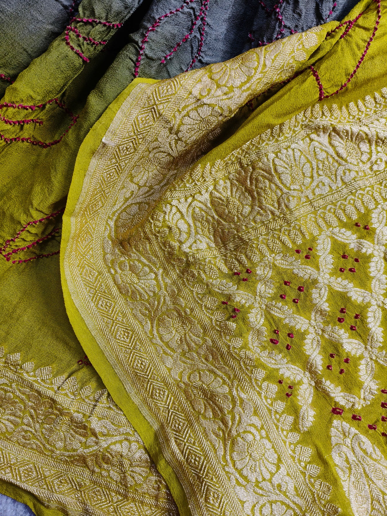 GREEN GREY SHADED GEORGETTE PURE HANDLOOM BANDHEJ SAREE