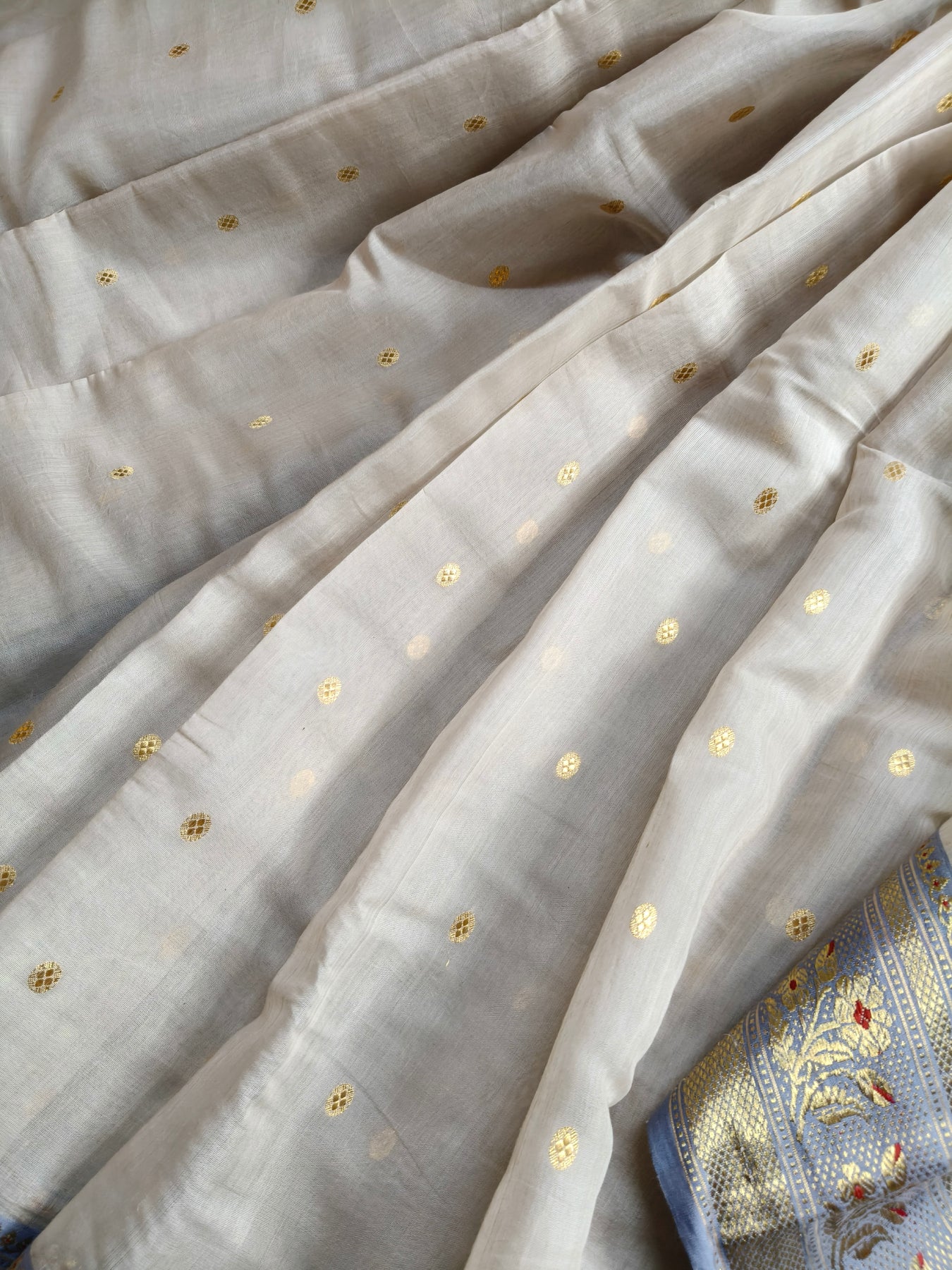 BEIGE MUL COTTON PURE HANDLOOM CHANDERI SAREE