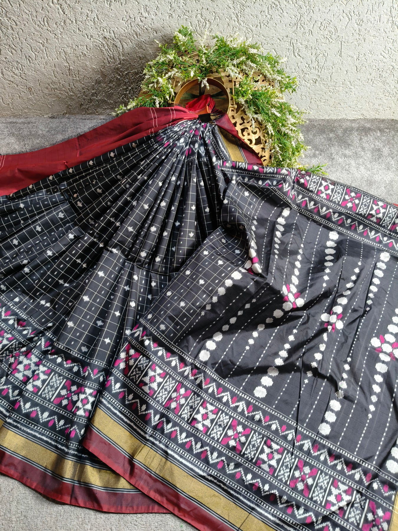 BLACK SILK PURE HANDLOOM IKKAT SAREE