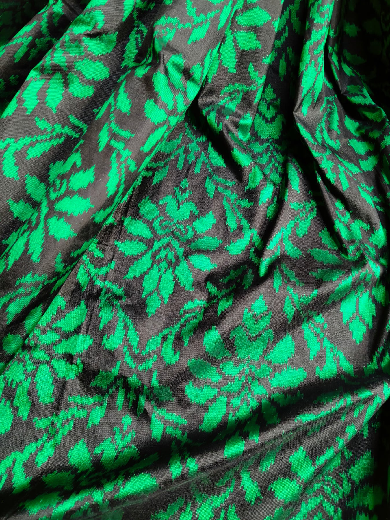 BLACK SILK PURE HANDLOOM IKKAT SAREE