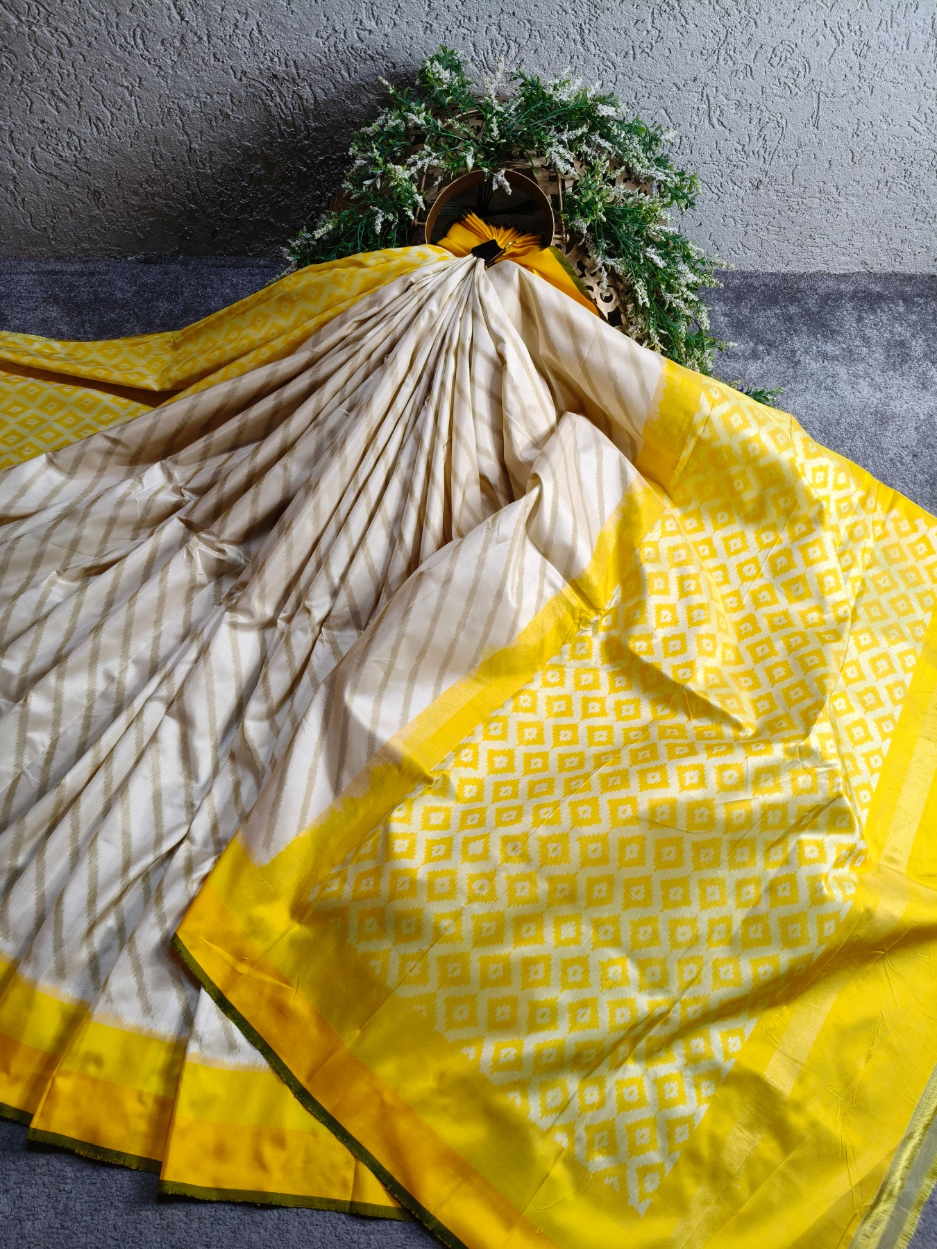 OFF WHITE SILK PURE HANDLOOM IKKAT SAREE