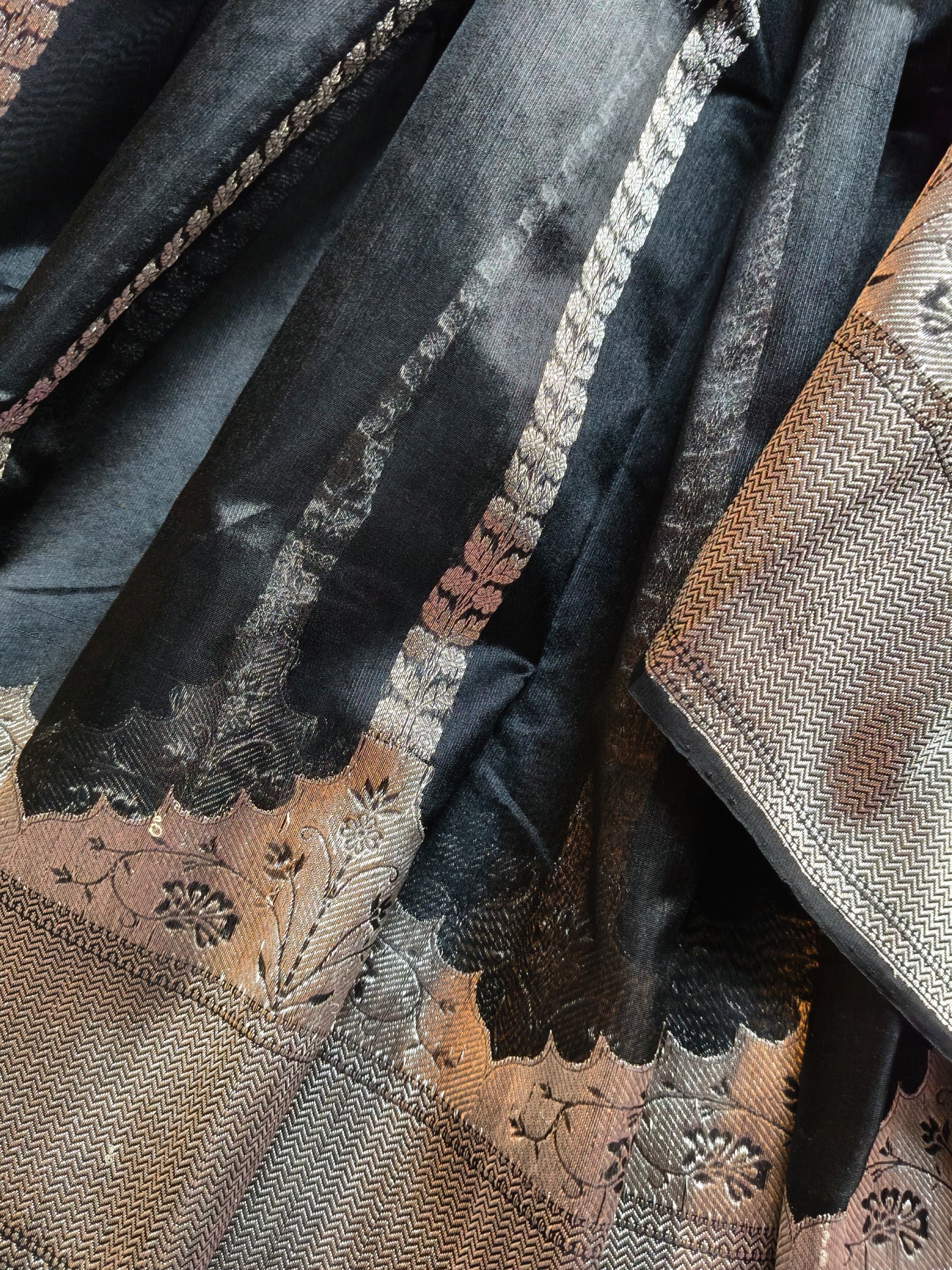 BLACK SILK PURE HANDLOOM CHANDERI SAREE