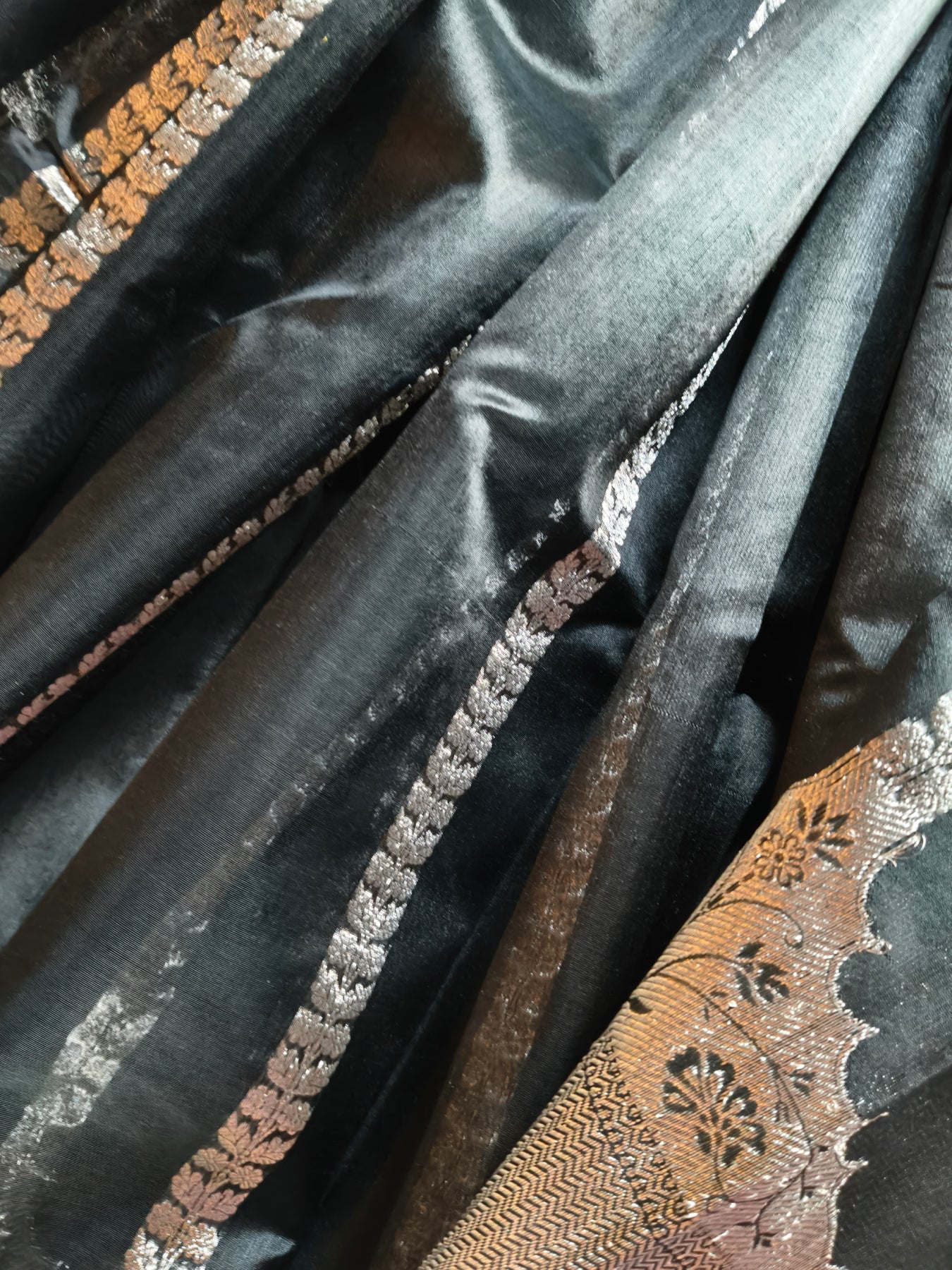 BLACK SILK PURE HANDLOOM CHANDERI SAREE
