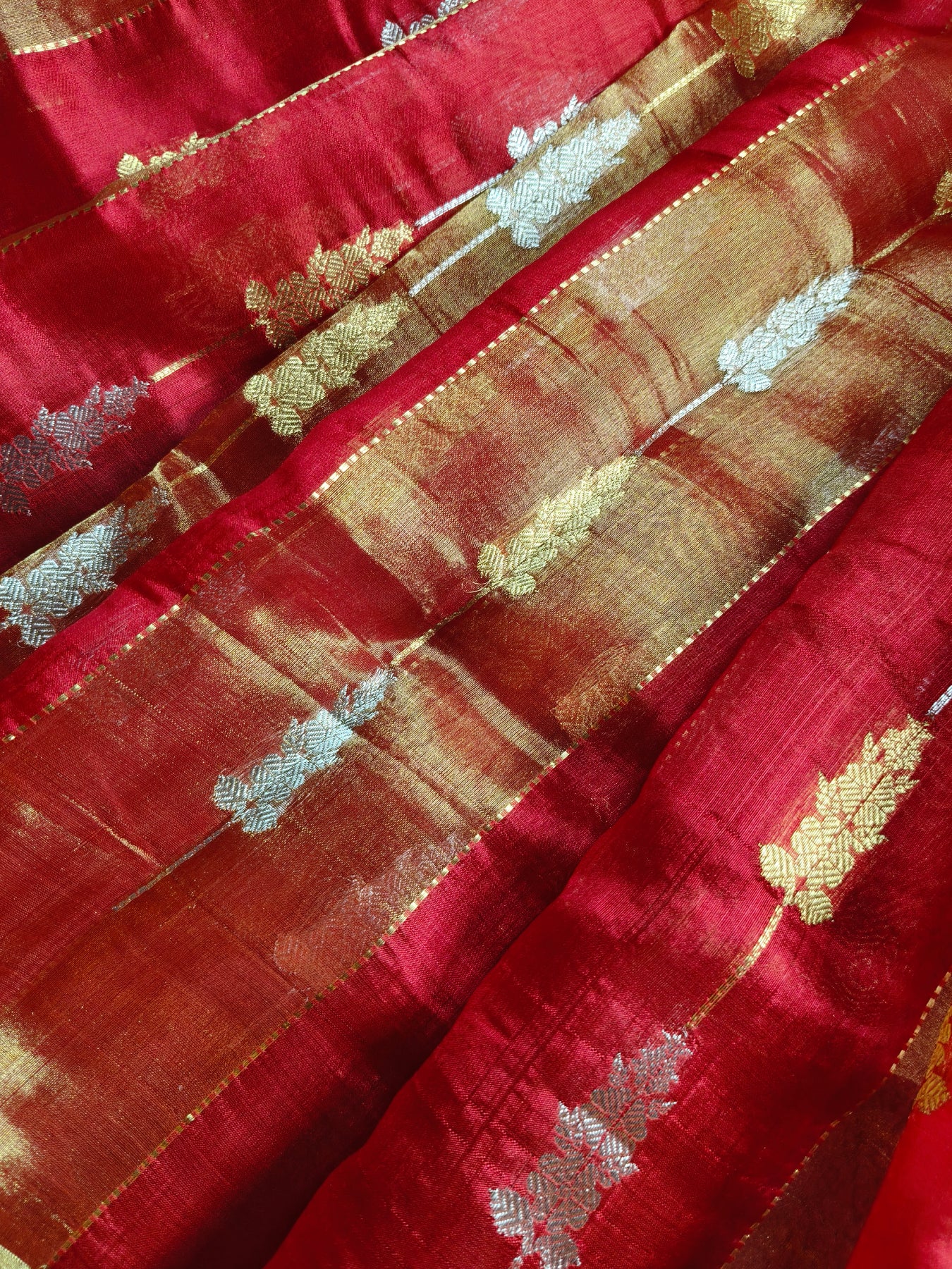 RED SILK PURE HANDLOOM CHANDERI SAREE