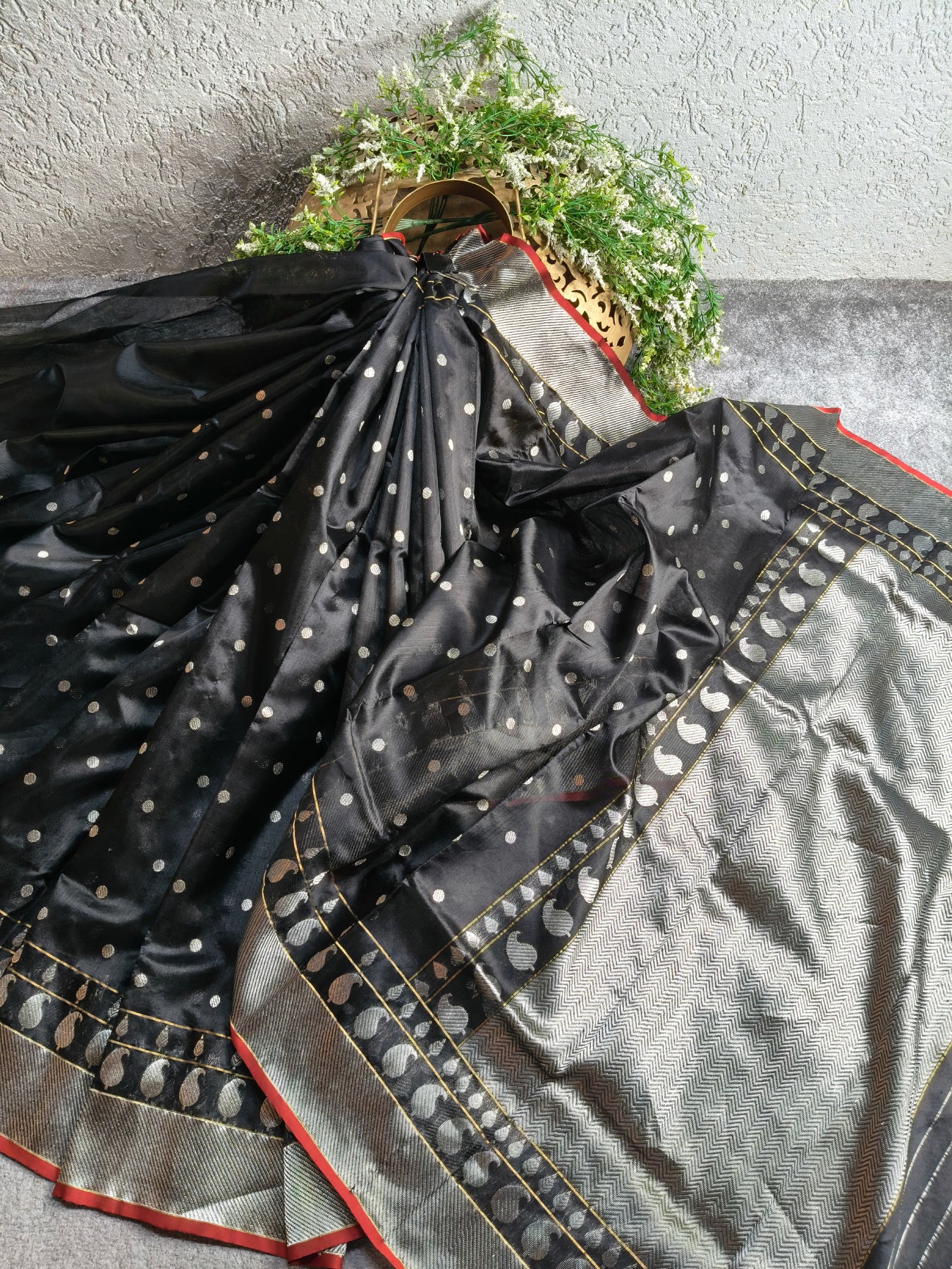 BLACK SILK PURE HANDLOOM CHANDERI SAREE