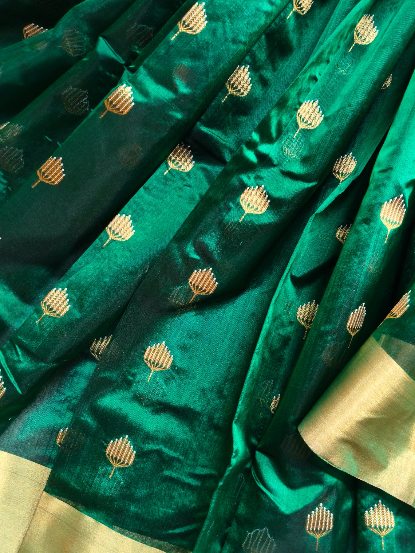 BOTTLE GREEN SILK PURE HANDLOOM EK NALIYA CHANDERI SAREE