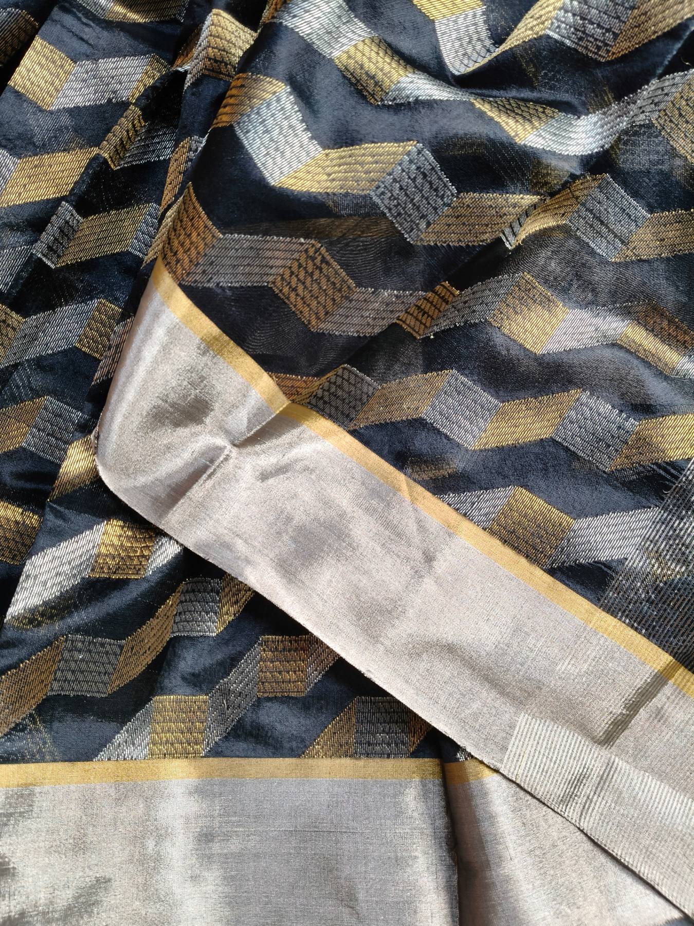 BLACK SILK PURE HANDLOOM CHANDERI SAREE