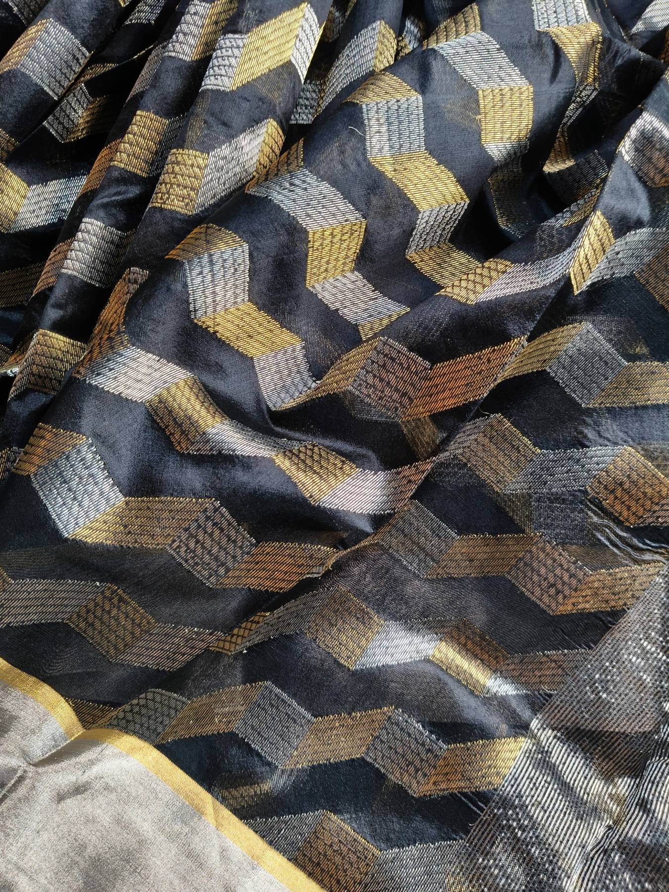 BLACK SILK PURE HANDLOOM CHANDERI SAREE