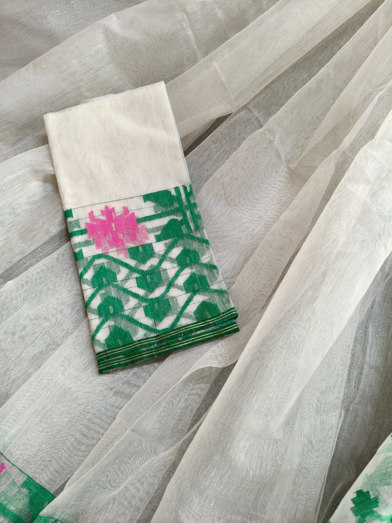 OFF WHITE COTTON (80 COUNT) PURE HANDLOOM DHAKAI JAMDANI SAREE