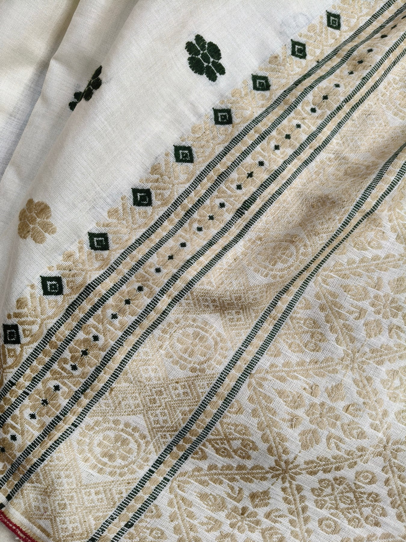 OFF WHITE ERI SILK PURE HANDLOOM ASSAMES SAREE