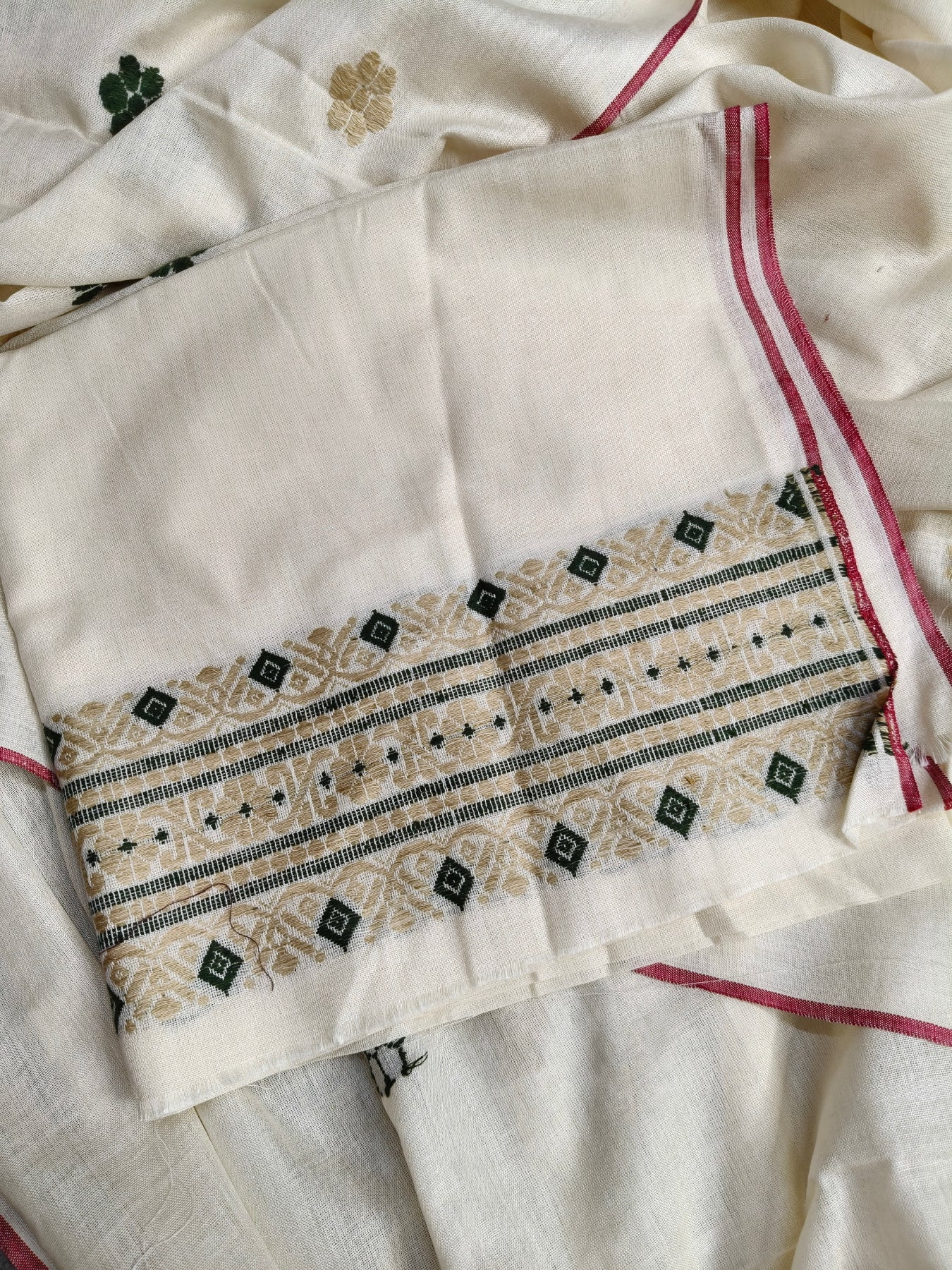 OFF WHITE ERI SILK PURE HANDLOOM ASSAMES SAREE